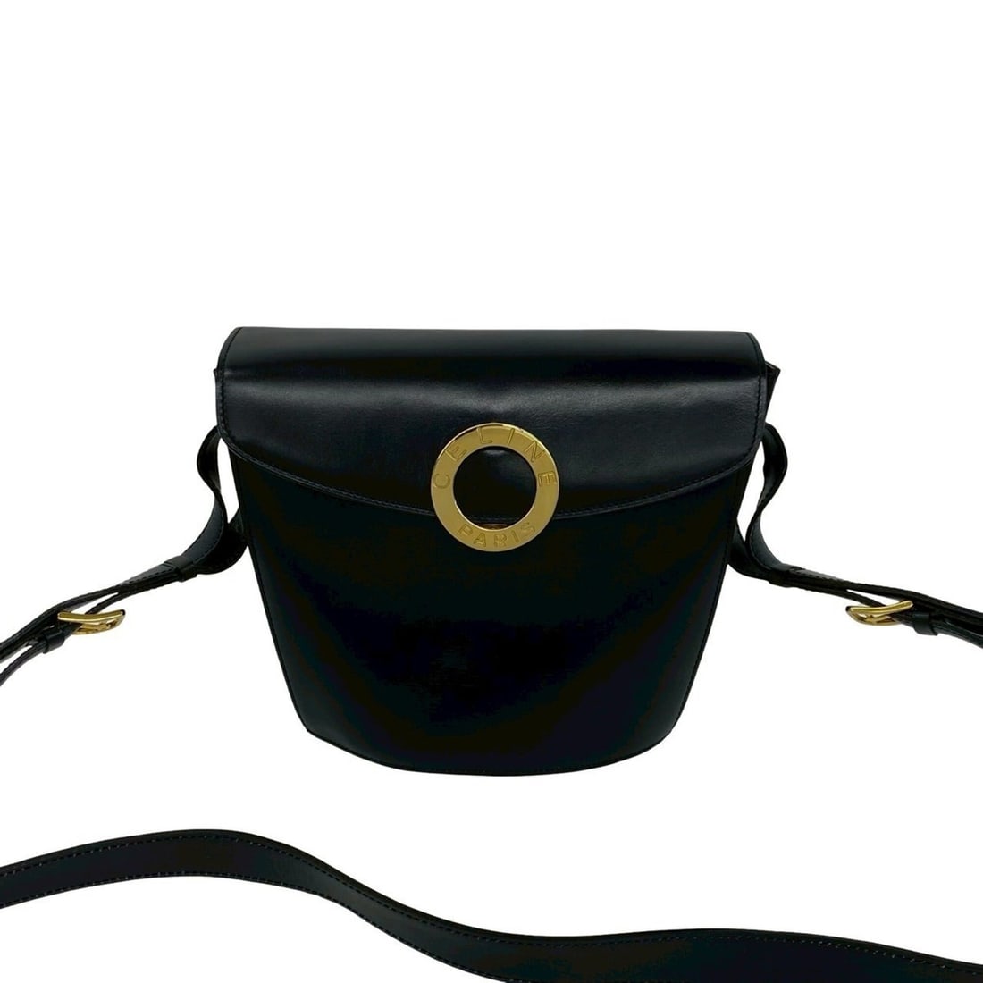 CELINE Vintage Circle Logo Hardware Leather Shoulder Bag Sacoche Black 01004: --- Catalog ---Category: SizeSize (HxWxD): 20cm x 17cm x 10cm / 7.87'' x 6.69'' x 3.93''Category: DesignType: Shoulder bagColor: BlackGender: WomenMaterial: Leather Category: GeneralBrand: Celine--- I