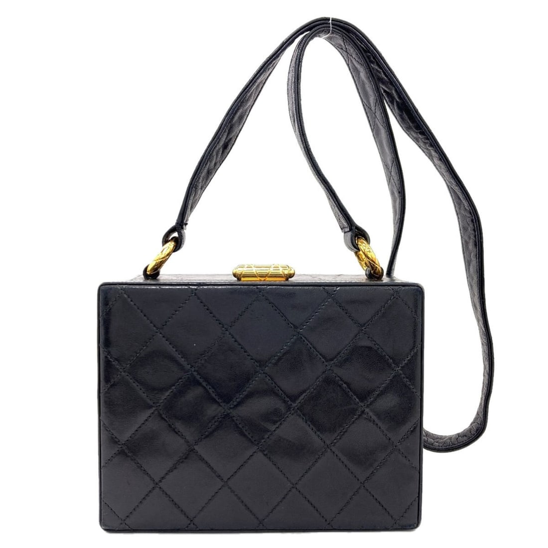 Chanel Matelassé Gold Hardware Shoulder Bag, Lambskin, Women's CHANEL: --- Catalog ---Category: SizeSize (HxWxD): 13cm x 17cm x 9cm / 5.11'' x 6.69'' x 3.54''Category: DesignType: Shoulder bagColor: BlackGender: WomenMaterial: Leather Category: GeneralBrand: Chanel--- It