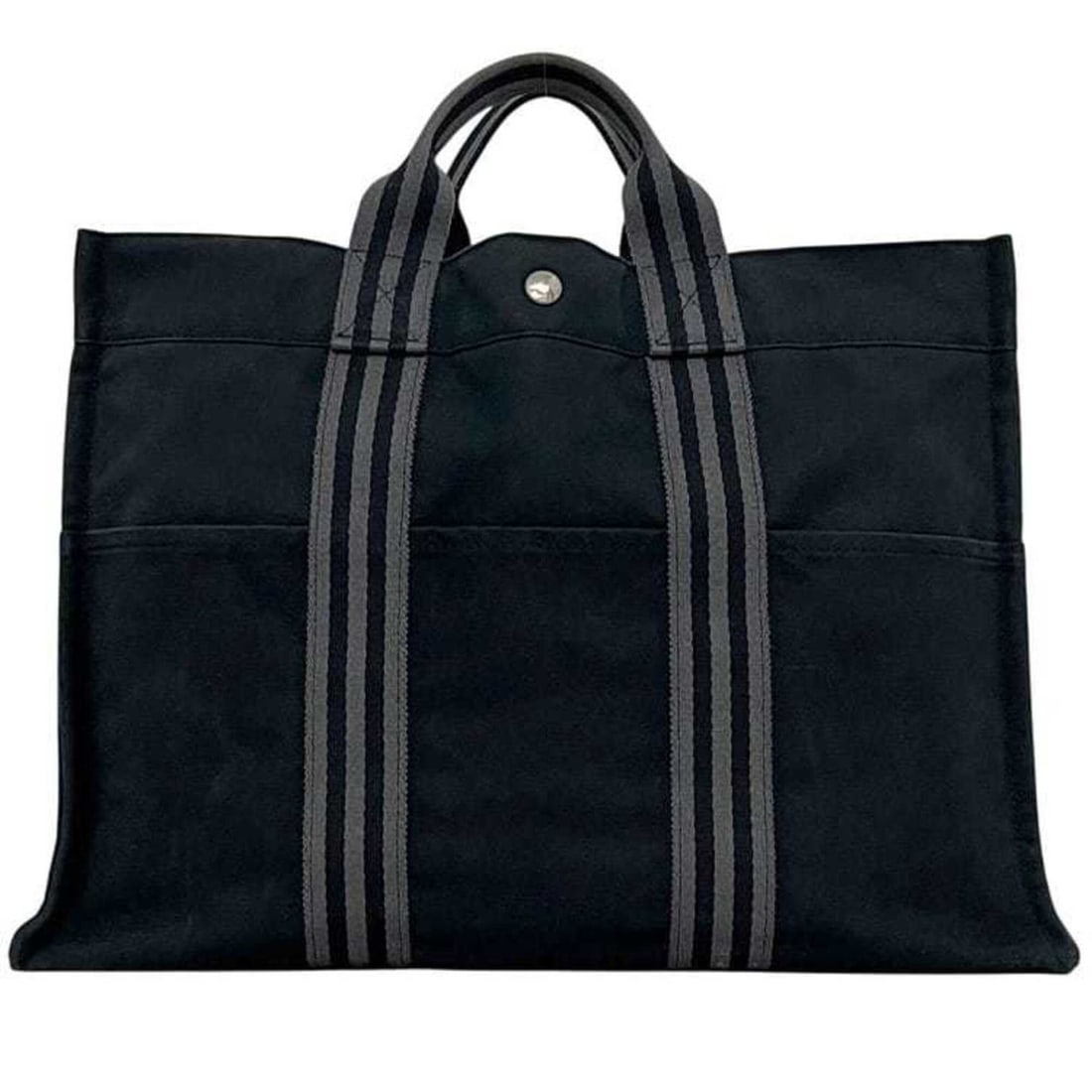 Hermes Fourre-Tout MM Tote Bag, Black/Gray, Cotton Canvas, A4 Size: --- Catalog ---Category: SizeSize (HxWxD): 30cm x 43cm x 10cm / 11.81'' x 16.92'' x 3.93''Category: DesignType: Tote bagColor: Black, GrayGender: WomenMaterial: Cotton canvas Category: GeneralLine: Fo