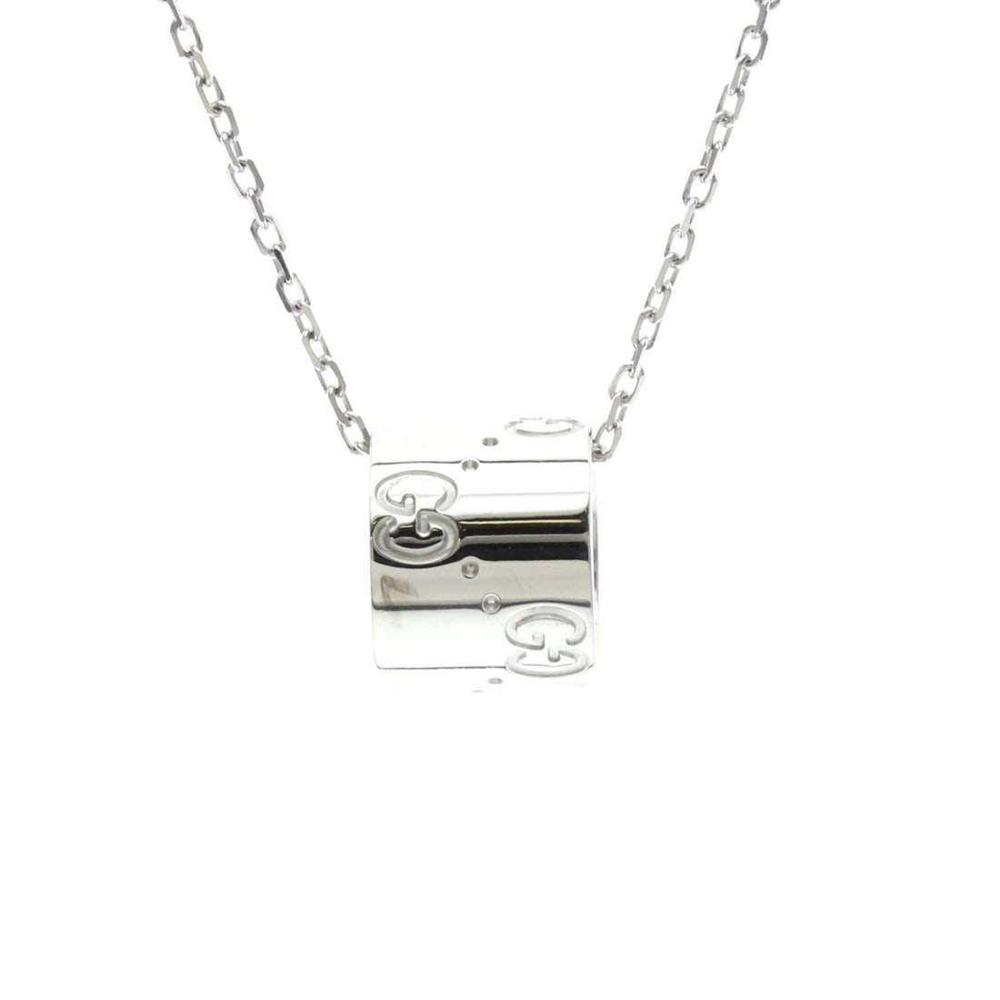 Gucci Icon Necklace White Gold (18K) No Stone Men,Women Fashion Necklace (Silver): --- Catalog ---Category: SizeWeight: 6.9g / 0.24oz.Pendant Size: 11mm x 9mm / 0.43'' x 0.35''Neck Circumference: 38 cm - 40 cm / 14.96'' - 15.74''Category: DesignColor: SilverMetal: White GoldStone: N