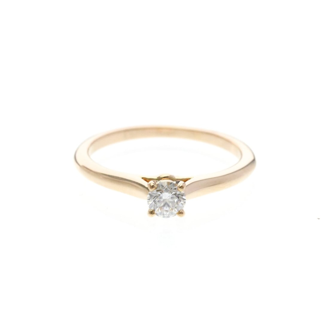 Cartier 1895 Solitaire Diamond Ring Yellow Gold (18K) Fashion Diamond Band Ring Gold: --- Catalog ---Category: SizeWidth: 1.9mm / 0.07''Weight: 2.6g / 0.09oz.JP Size: 12US Size: 6Brand Size: 52Stone Size (HxW): 4.06mm x 4.10mm / 0.16'' x 0.16''Category: DesignType: Band ringColor: Gold
