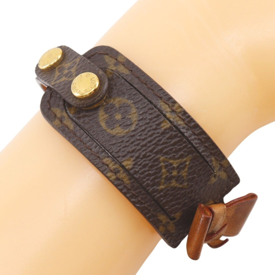 Louis Vuitton Porto Address Bracelet M92577, Monogram Canvas, Ribbon, Approx. 11.4g, Women's.: --- Catalog ---Category: SizeLength: 14cm - 16cm / 5.51'' - 6.29''Category: DesignType: Charm braceletColor: Brown, MonogramGender: WomenMaterial: Canvas, MonogramCategory: GeneralMPN: M92577Brand: Lo