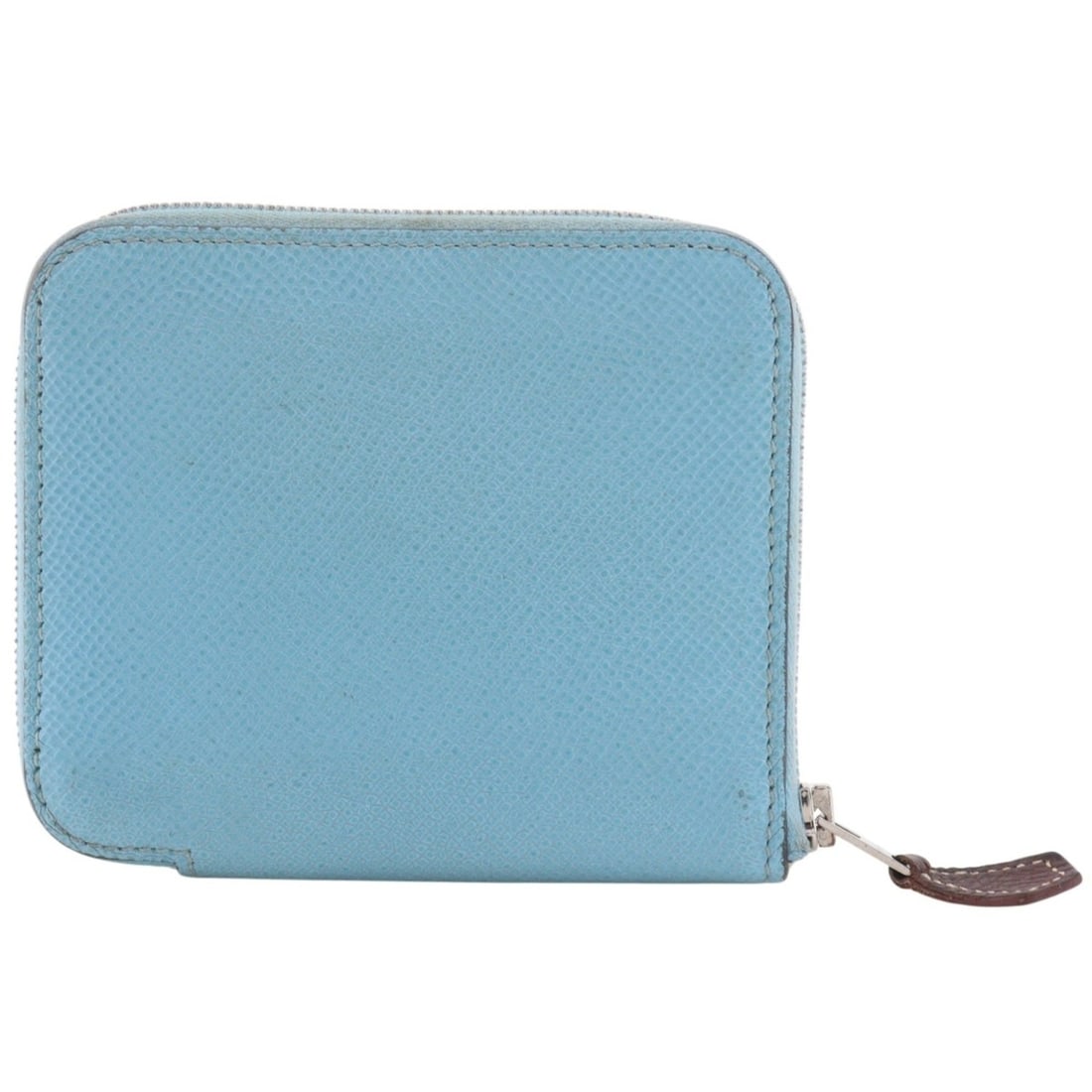 Hermes Azap Compact Silk In Coin Case, Veau Epsom Leather, 2022 Model, Light Blue, Women's: --- Catalog ---Category: SizeWeight: 94g / 3.31oz.Size (HxWxD): 10cm x 11cm x 1.5cm / 3.93'' x 4.33'' x 0.59''Category: DesignColor: Light blueGender: WomenCategory: GeneralBrand: Hermes--- Item List 