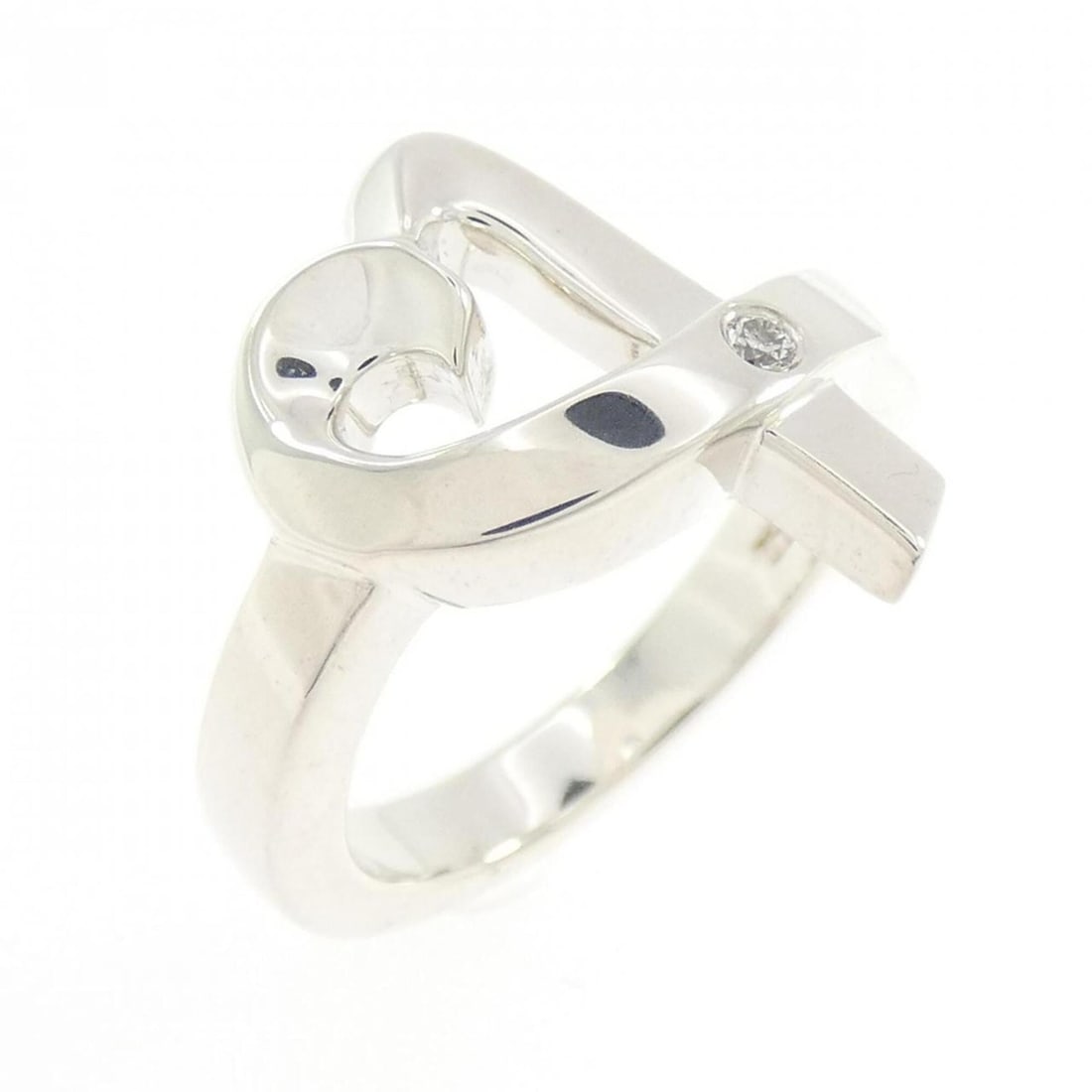 Tiffany Loving Heart Ring: --- Catalog ---Category: SizeJP Size: 7US Size: 4Category: DesignType: Band ringGender: WomenMaterial: Silver 925Category: GeneralBrand: Tiffany--- Item List ---Section: ConditionRanking: Rank SA