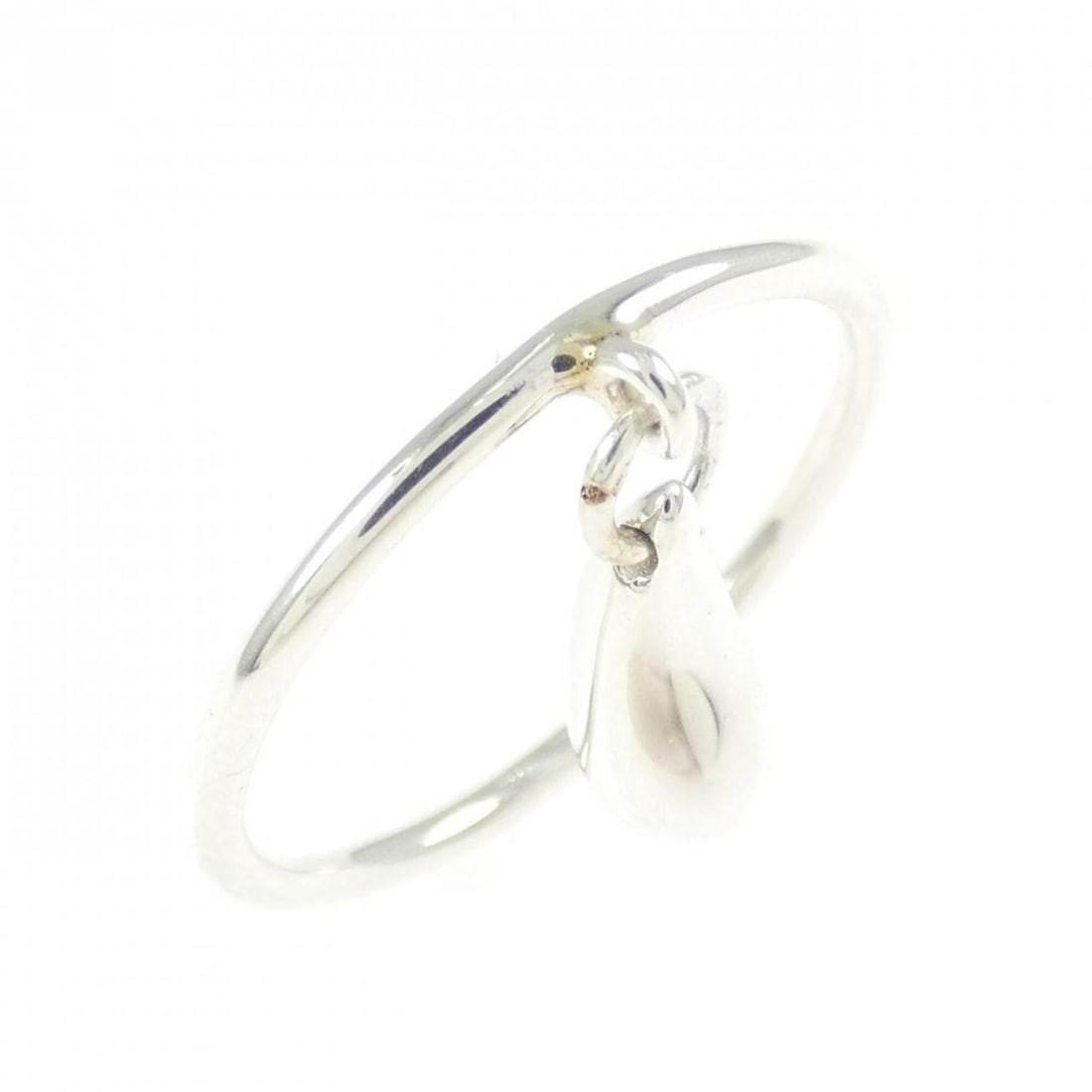 Tiffany Teardrop Ring: --- Catalog ---Category: SizeJP Size: 11US Size: 6Category: DesignType: Band ringGender: WomenMaterial: Silver 925Category: GeneralBrand: Tiffany--- Item List ---Section: ConditionRanking: Rank SA Use