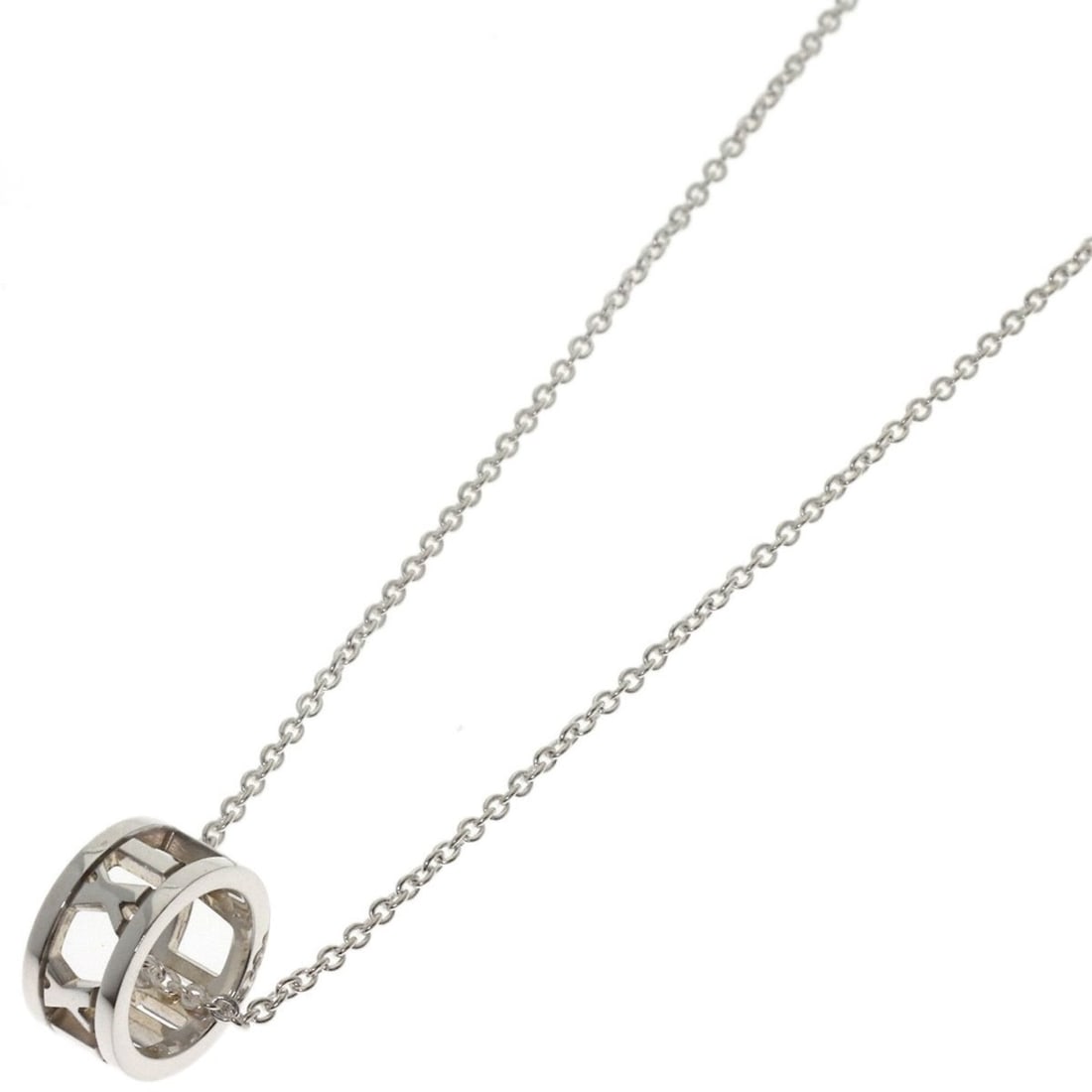 Tiffany & Co. Atlas Circle Necklace, Silver, Women's.: --- Catalog ---Category: SizePendant Size: 10.2mm x 5.2mm / 0.4'' x 0.2''Neck Circumference: 40.5 cm / 15.94''Category: DesignGender: WomenMaterial: SilverNecklace Type: NecklaceCategory: GeneralBrand