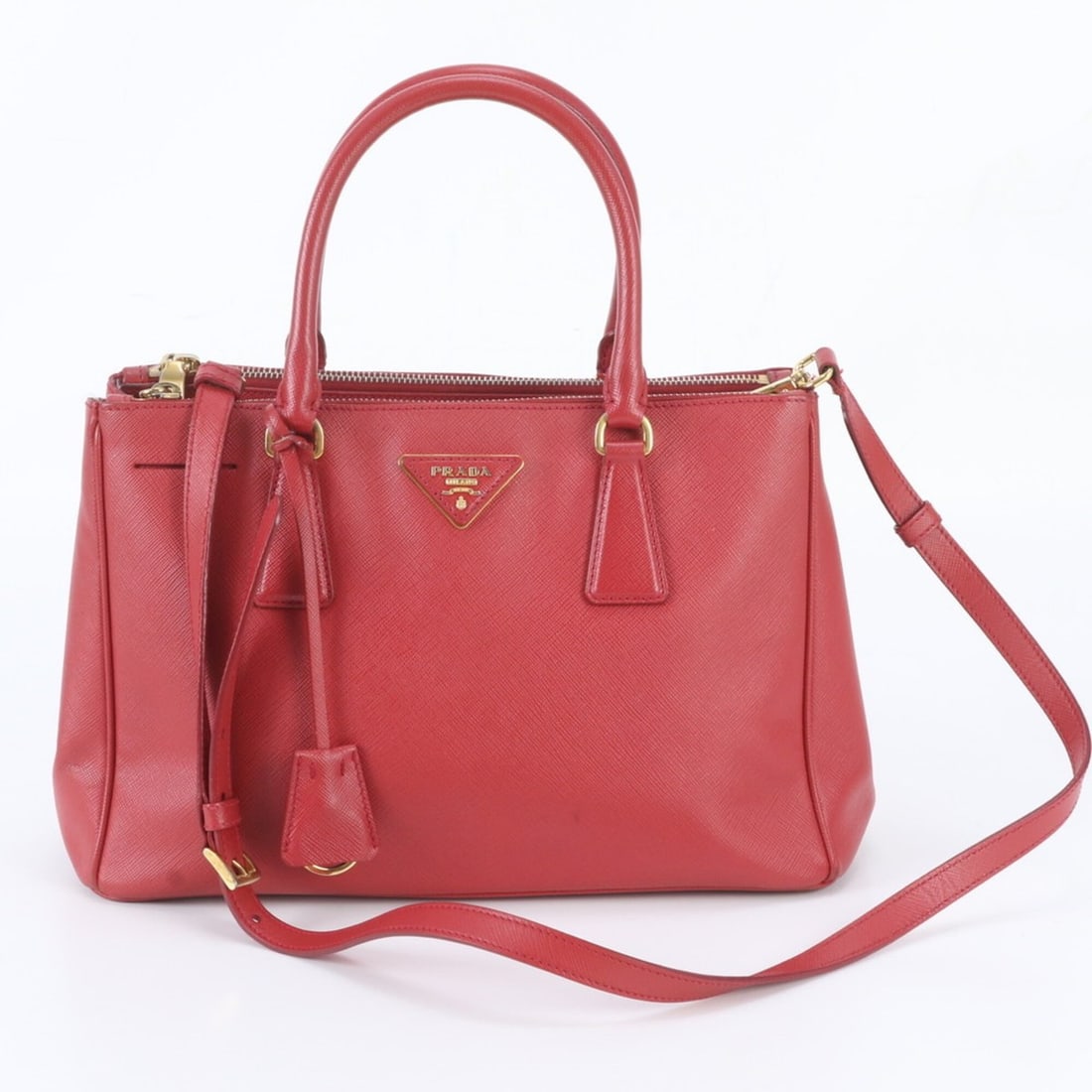 Prada Saffiano Leather Galleria 2-Way Shoulder Bag, Handbag, Crossbody Bag for Women: --- Catalog ---Category: SizeSize (HxWxD): 20cm x 32cm x 14cm / 7.87'' x 12.59'' x 5.51''Category: DesignType: Handbag, Shoulder bagColor: Red colorGender: WomenMaterial: Leather Category: GeneralBran