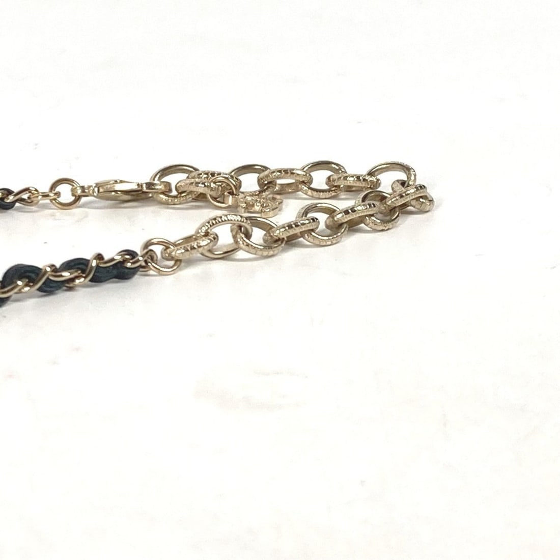 CHANEL Chanel AB9152 A22 CC Coco Mark Rhinestone Choker Chain Necklace Metal Women's Black Similar: --- Catalog ---Category: SizeNeck Circumference: 41 cm / 16.14''Category: DesignColor: Black, GoldStone: RhinestoneGender: WomenMaterial: MetalNecklace Type: ChokerCategory: GeneralBrand: Chanel--- It