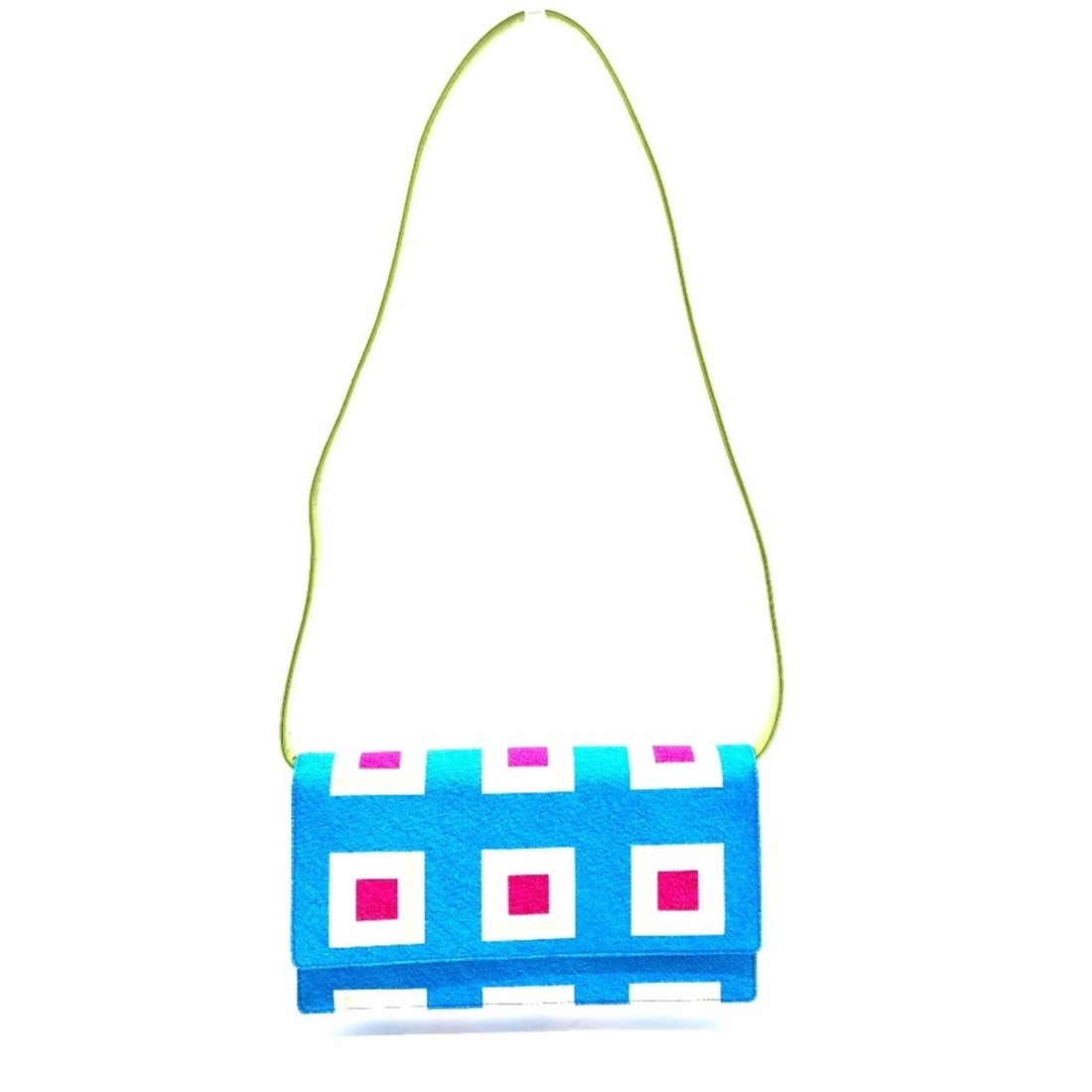 BVLGARI Bulgari Bag Clutch Shoulder Leather Nylon Women's Blue Similar L-240516-11: --- Catalog ---Category: SizeSize (HxWxD): 13.5cm x 23cm x 3cm / 5.31'' x 9.05'' x 1.18''Category: DesignType: Clutch bag, Shoulder bagColor: Blue, Light greenGender: WomenMaterial: Leather , Nylon Le
