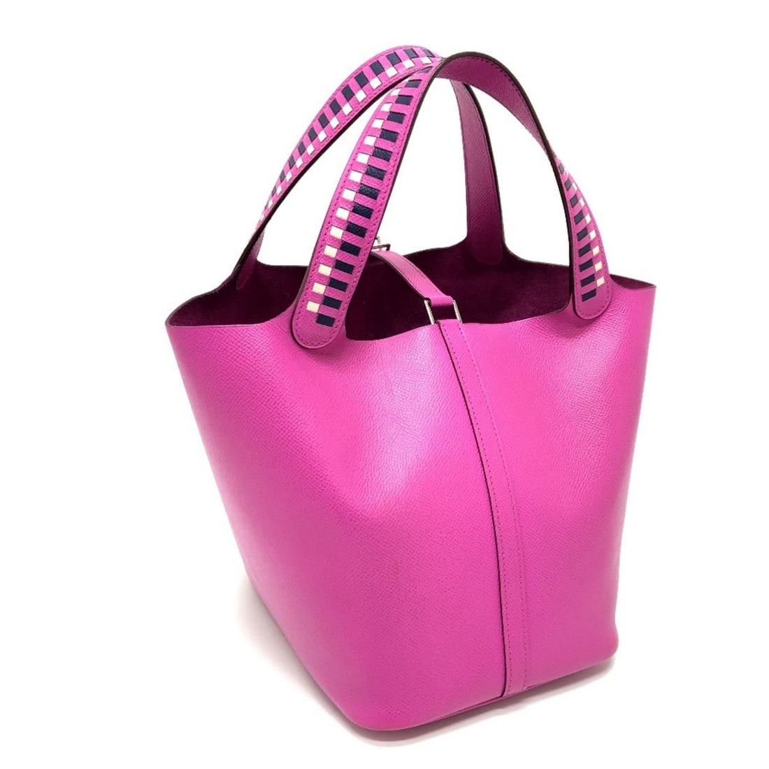 HERMES Picotin Lock MM Traceage Tote Bag Handbag Epsom Leather Women's Purple KS-240207-60: --- Catalog ---Category: SizeSize (HxWxD): 22cm x 21.5cm x 17.5cm / 8.66'' x 8.46'' x 6.88''Category: DesignType: Handbag, Tote bagColor: PurpleGender: WomenMaterial: Epsom leather Category: GeneralBr
