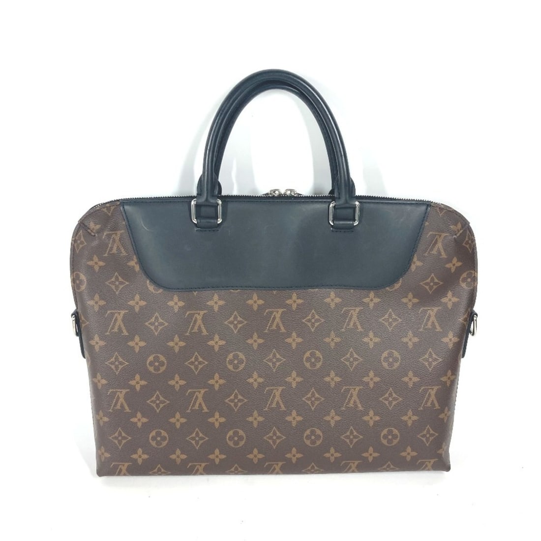 LOUIS VUITTON M54019 Monogram Macassar Porte Document Jour PDJ Bag Shoulder Tote Handbag Canvas: --- Catalog ---Category: SizeSize (HxWxD): 27.5cm x 36.5cm x 6cm / 10.82'' x 14.37'' x 2.36''Category: DesignType: Handbag, Shoulder bag, Tote bagColor: Black, BrownGender: Men,WomenMaterial: Monogram