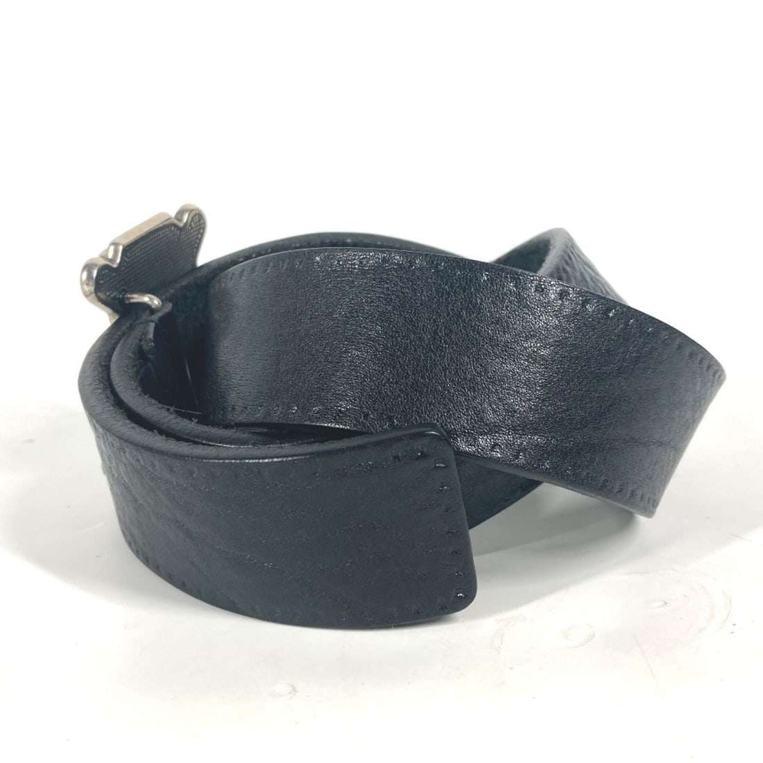 GUCCI 223896 G Buckle Belt Leather Men's Women's Black MO-241103-19: --- Catalog ---Category: SizeWidth: 3.8cm / 1.49''Length: 84.5cm - 89.5cm / 33.26'' - 35.23''Category: DesignType: Standard beltColor: Black, SilverGender: Men,Women,UnisexMaterial (Strap): Leather Nu