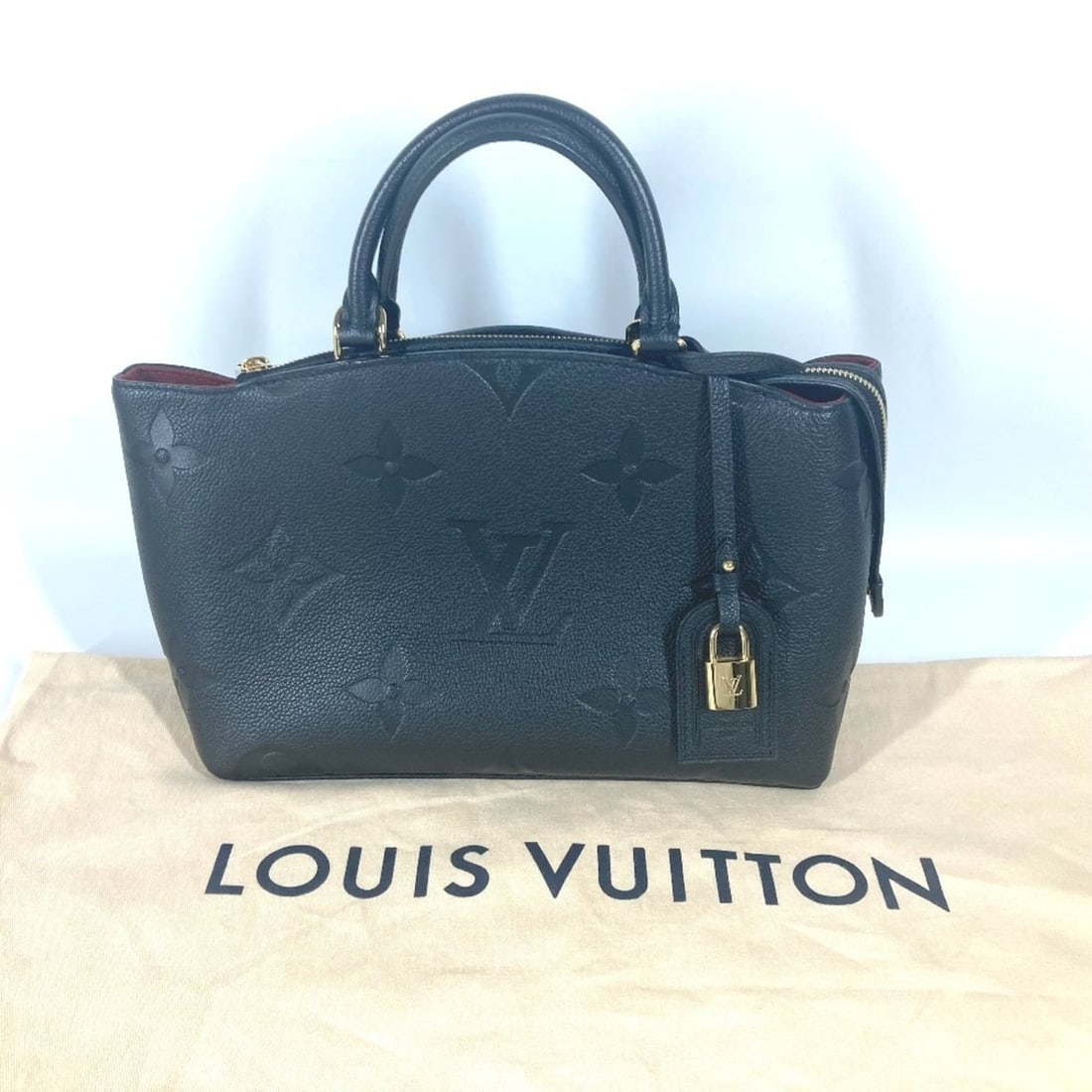 LOUIS VUITTON M58916 Monogram Empreinte Petit Palais PM Tote Bag Handbag Leather Women's Noir Black: --- Catalog ---Category: SizeSize (HxWxD): 18cm x 29cm x 12.5cm / 7.08'' x 11.41'' x 4.92''Category: DesignType: Handbag, Tote bagColor: BlackGender: WomenMaterial: Monogram Empreinte Category: Genera
