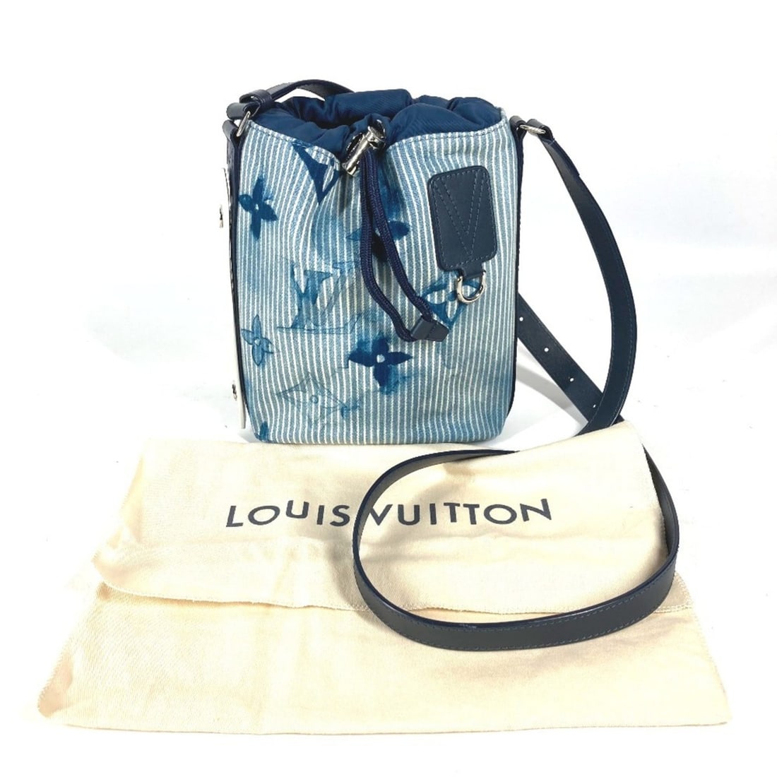 LOUIS VUITTON M57830 Monogram Watercolor Sac Marant Pouch Shoulder Bag Leather Canvas Men's Women's: --- Catalog ---Category: SizeSize (HxWxD): 20.5cm x 17cm x 8.5cm / 8.07'' x 6.69'' x 3.34''Category: DesignType: Pochette, Shoulder bagColor: BlueGender: Men,WomenMaterial: Leather , Canvas Category: 
