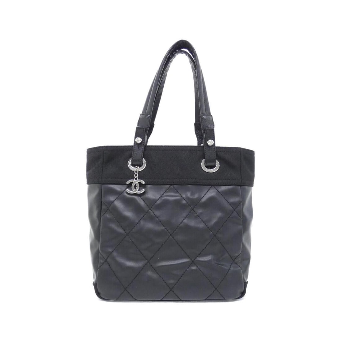 Chanel Paris Biarritz Line 34208 Handbag: --- Catalog ---Category: SizeSize (HxWxD): 27cm x 25cm x 10cm / 10.62'' x 9.84'' x 3.93''Category: DesignType: HandbagColor: BlackGender: WomenMaterial: Canvas Hardware Color: SilverCategory: GeneralM