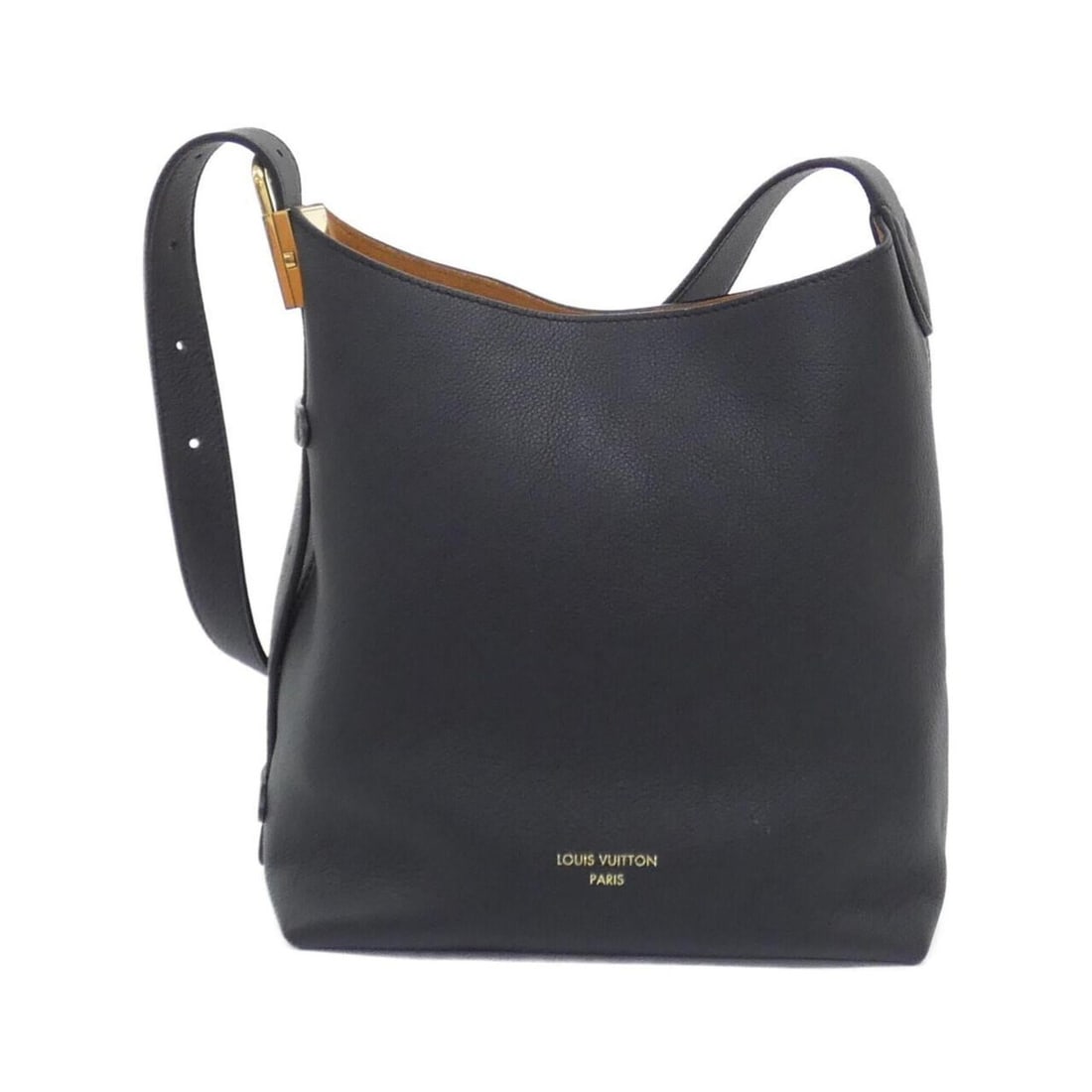 Louis Vuitton Low Key Hobo PM M25352 Shoulder Bag: --- Catalog ---Category: SizeSize (HxWxD): 24cm x 24cm x 14cm / 9.44'' x 9.44'' x 5.51''Category: DesignType: Pouch, Shoulder bagColor: BlackGender: Men,WomenMaterial: Leather Hardware Color: GoldLeat