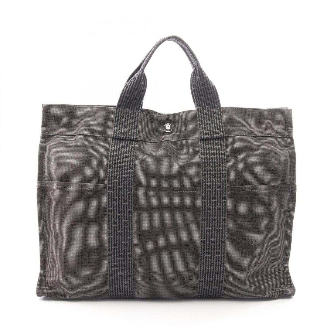 Hermes Herline MM Tote Bag/Handbag, Nylon Canvas, Men's/Women's, Gray: --- Catalog ---Category: SizeSize (HxWxD): 32cm x 42cm x 11cm / 12.59'' x 16.53'' x 4.33''Category: DesignType: Handbag, Tote bagColor: GrayGender: Men,WomenMaterial: Nylon canvas Category: GeneralBra