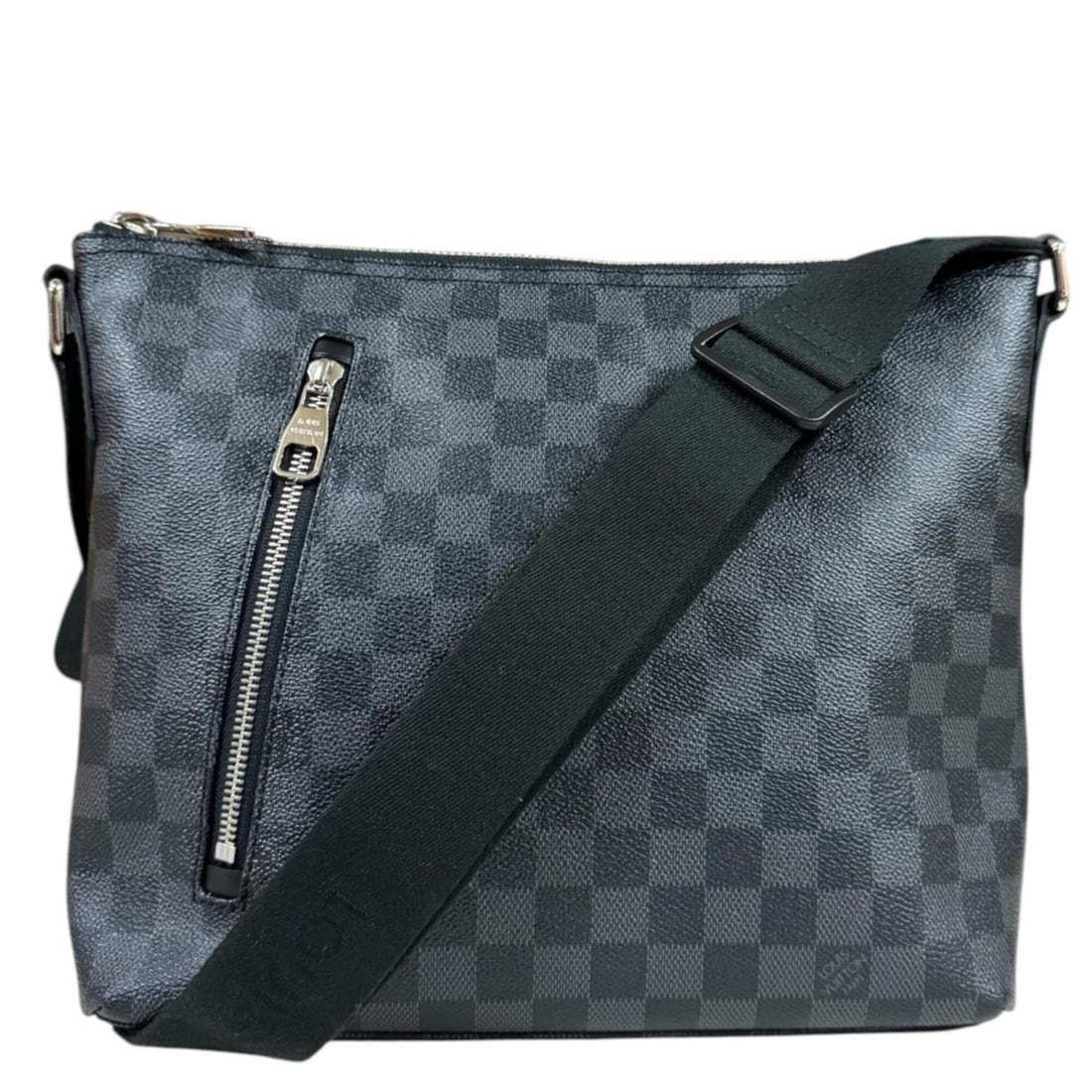 Louis Vuitton Mick PM Damier Graphite Shoulder Bag, Canvas N41211, Black, Men's LOUIS VUITTON: --- Catalog ---Category: SizeWeight: 590g / 1.3lb.Size (HxWxD): 25cm x 28cm x 7cm / 9.84'' x 11.02'' x 2.75''Strap Length: 89cm - 147cm / 35.03'' - 57.87''Category: DesignType: Shoulder bagColor: Blac