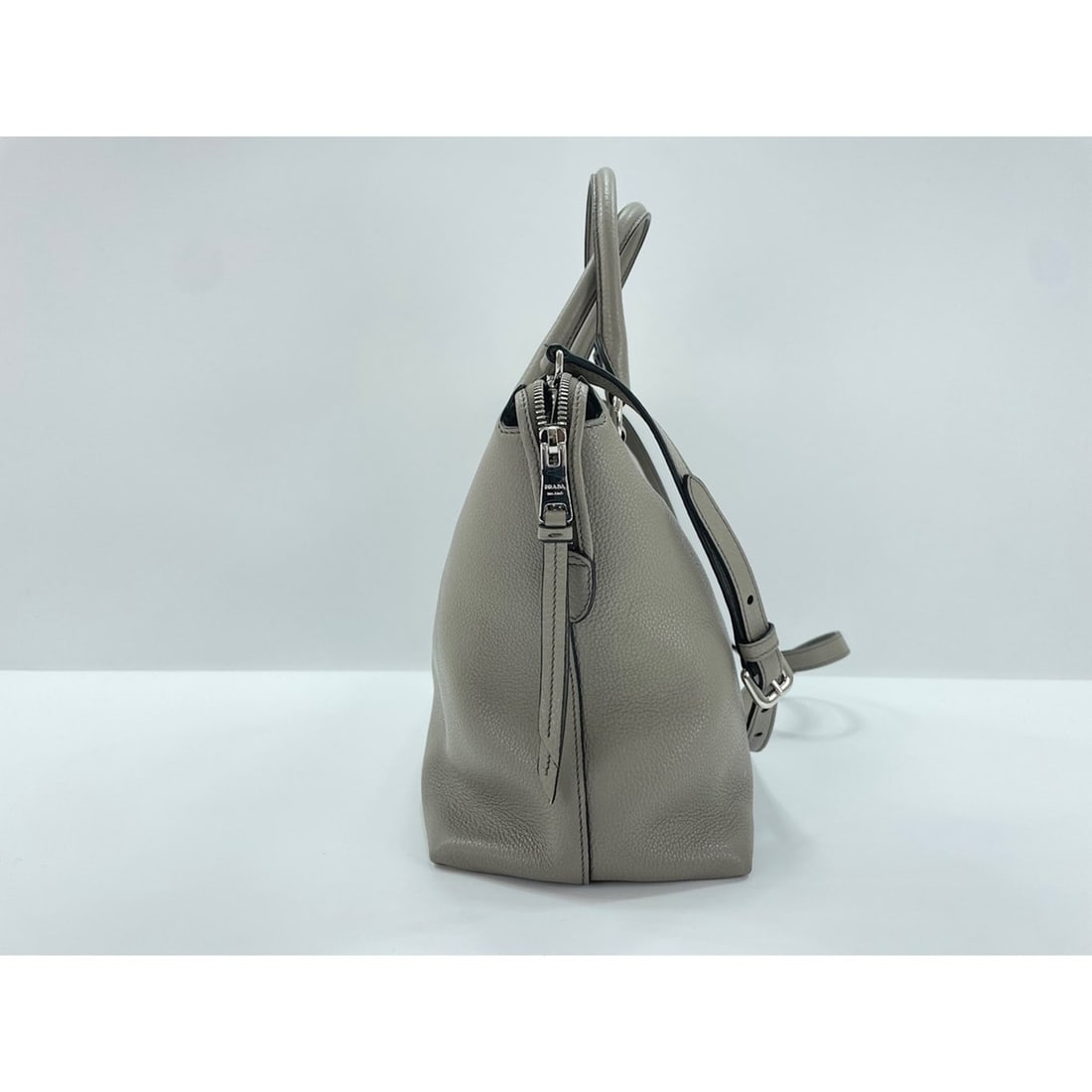 Prada leather handbag, gray - 5