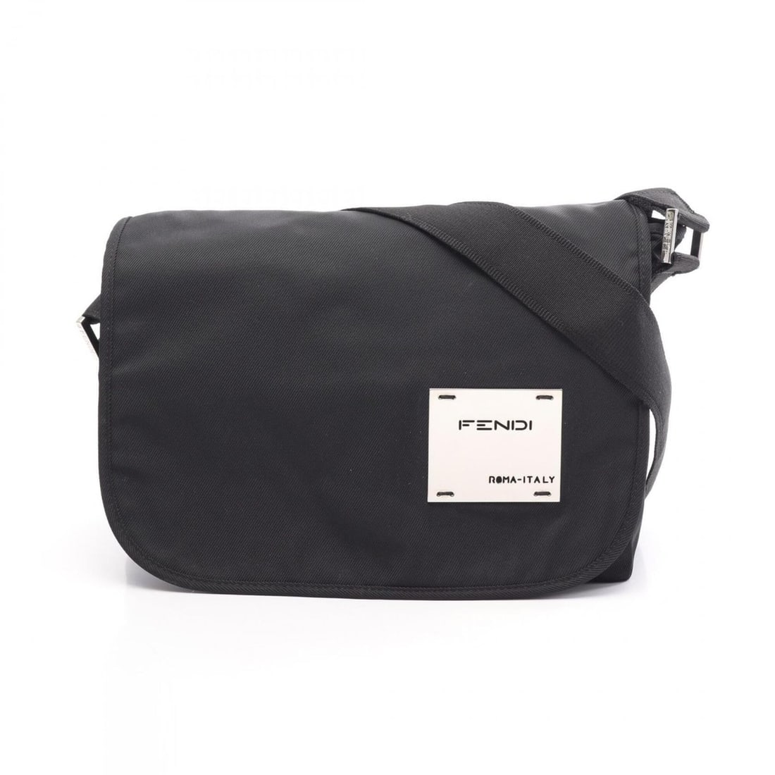 Fendi logo plate shoulder bag/handbag, nylon, men's/women's, black.: --- Catalog ---Category: SizeSize (HxWxD): 21cm x 26cm x 10cm / 8.26'' x 10.23'' x 3.93''Category: DesignType: Handbag, Shoulder bagColor: BlackGender: Men,WomenMaterial: Nylon Category: GeneralBrand: