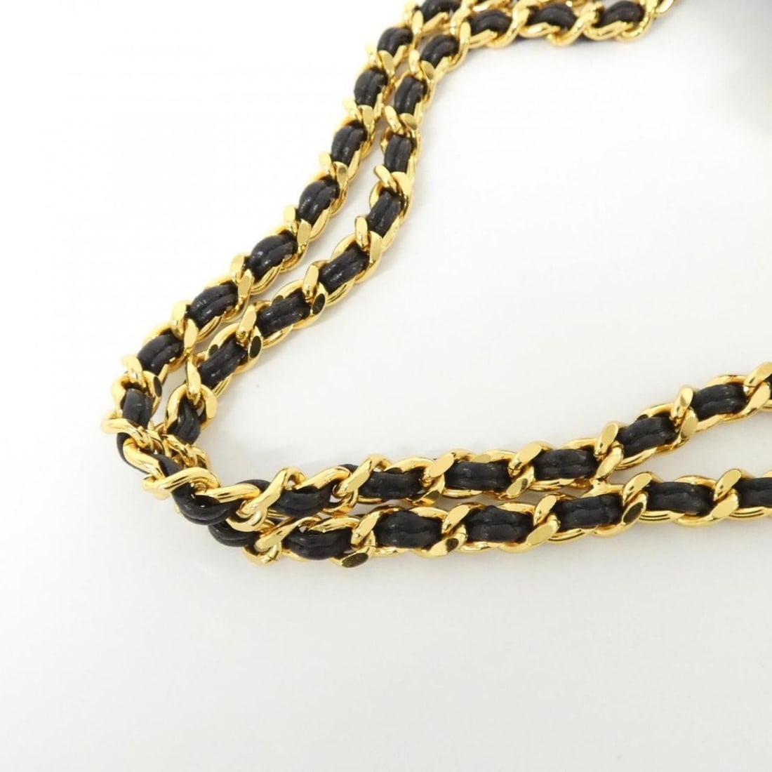 Chanel handbag - 4