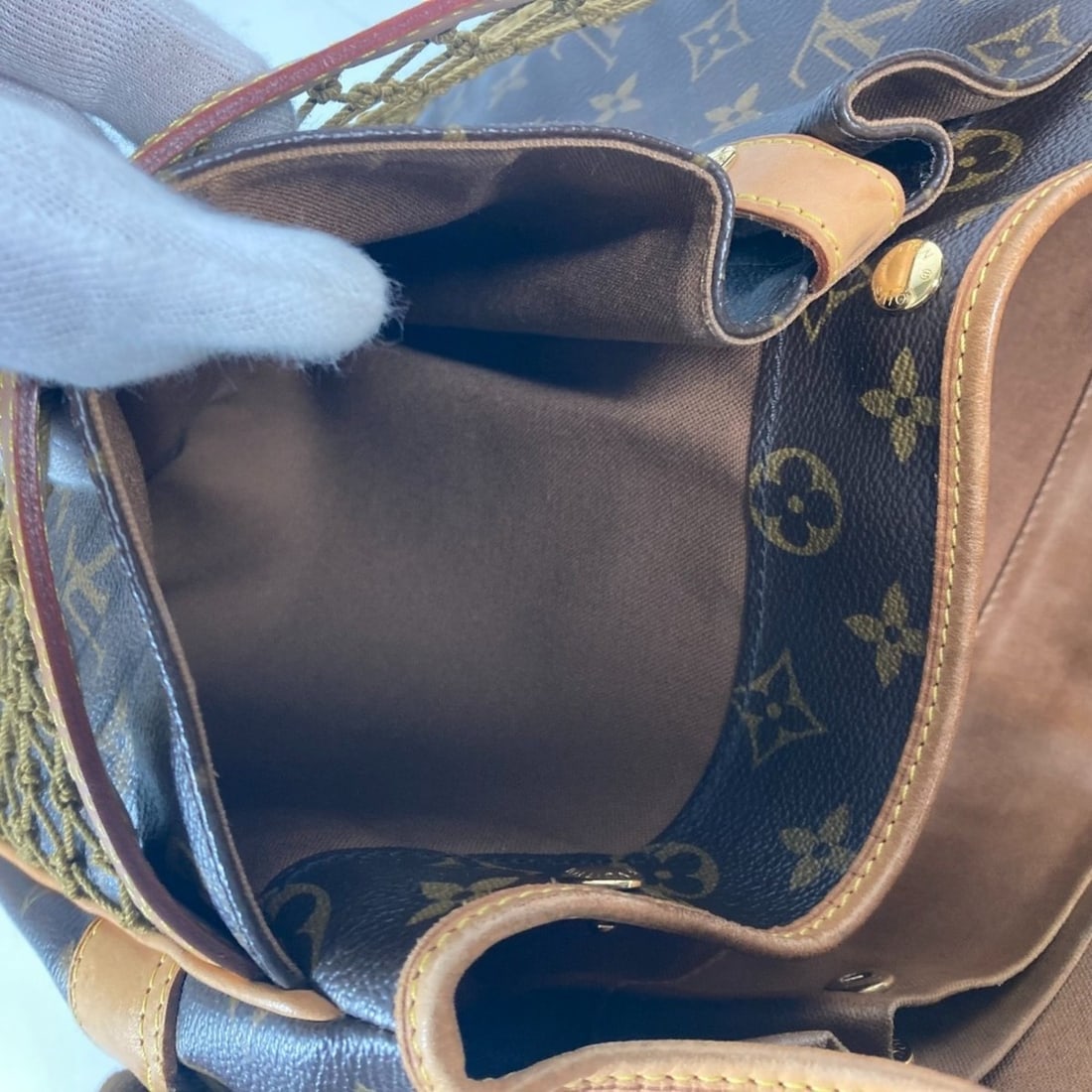 Chanel handbag - 14