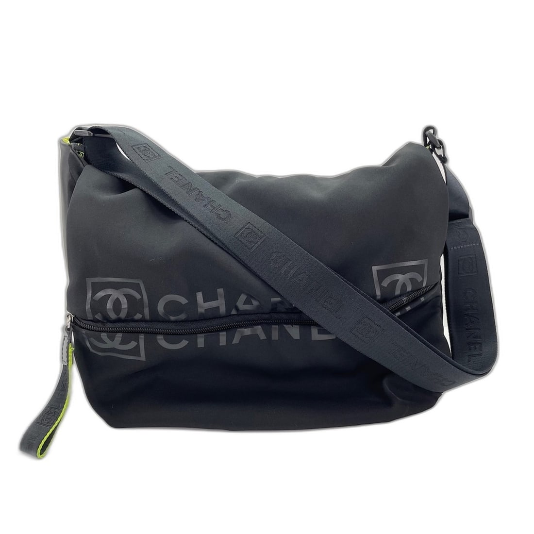 Chanel CHANEL Nylon Sport Line Shoulder Bag Black: --- Catalog ---Category: SizeSize (HxWxD): 25cm x 36cm x 12cm / 9.84'' x 14.17'' x 4.72''Strap Length: 70cm - 130cm / 27.55'' - 51.18''Category: DesignType: Shoulder bagColor: Black, ClearClosure: Fla