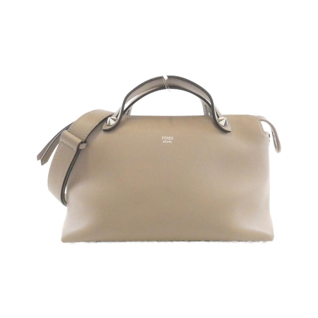 Fendi By The Way Medium 8BL146 1D5 Handbag: --- Catalog ---Category: SizeSize (HxWxD): 18cm x 28cm x 12cm / 7.08'' x 11.02'' x 4.72''Category: DesignType: HandbagColor: BeigeGender: WomenMaterial: Leather Leather/Fur Type: CalfskinCategory: Gen