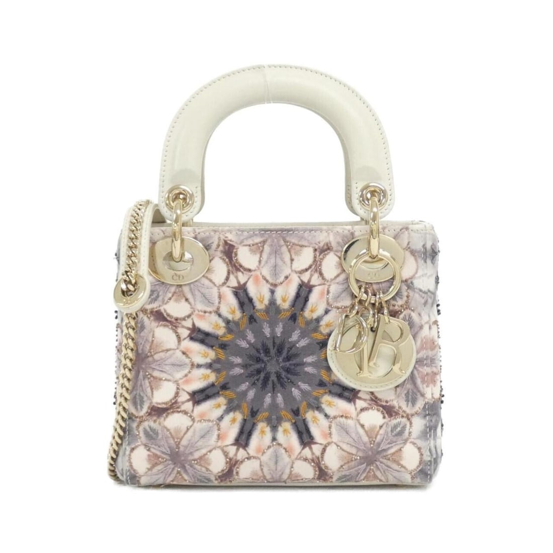 Christian Dior Lady Mini M0505OKRE Handbag: --- Catalog ---Category: SizeSize (HxWxD): 14cm x 17cm x 7cm / 5.51'' x 6.69'' x 2.75''Category: DesignType: HandbagColor: Multi-color, WhiteGender: WomenMaterial: Beads , Leather Leather/Fur Type: Ca