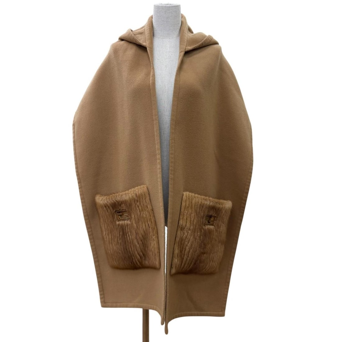 FENDI (Fendi) 2023 model FNG581 100% Cashmere Stefano Pilati FF logo buckle mink pocket hooded (1 of 12)