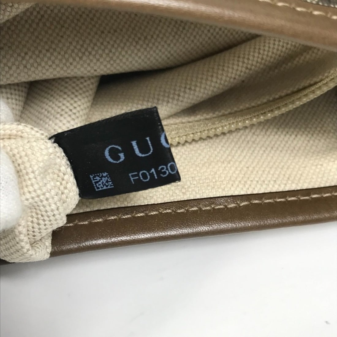 Chanel shoulder bag - 11