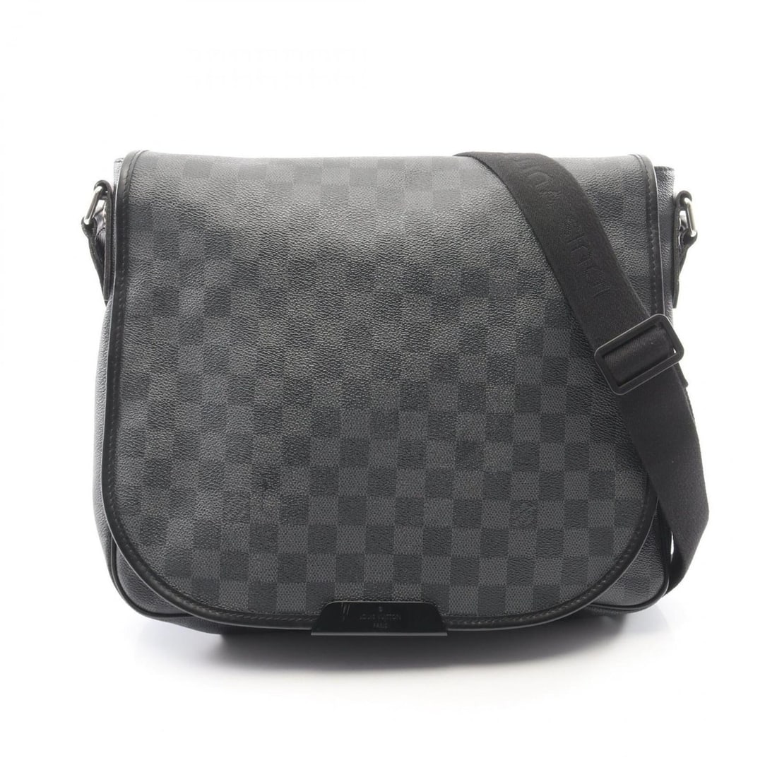 Louis Vuitton Daniel MM Shoulder Bag/Handbag, Coated Canvas and Leather, Damier Graphite, Men's,: --- Catalog ---Category: SizeSize (HxWxD): 30cm x 33cm x 7cm / 11.81'' x 12.99'' x 2.75''Category: DesignType: Handbag, Shoulder bagColor: BlackGender: MenMaterial: Coated canvas , PVC , Damier Graphi