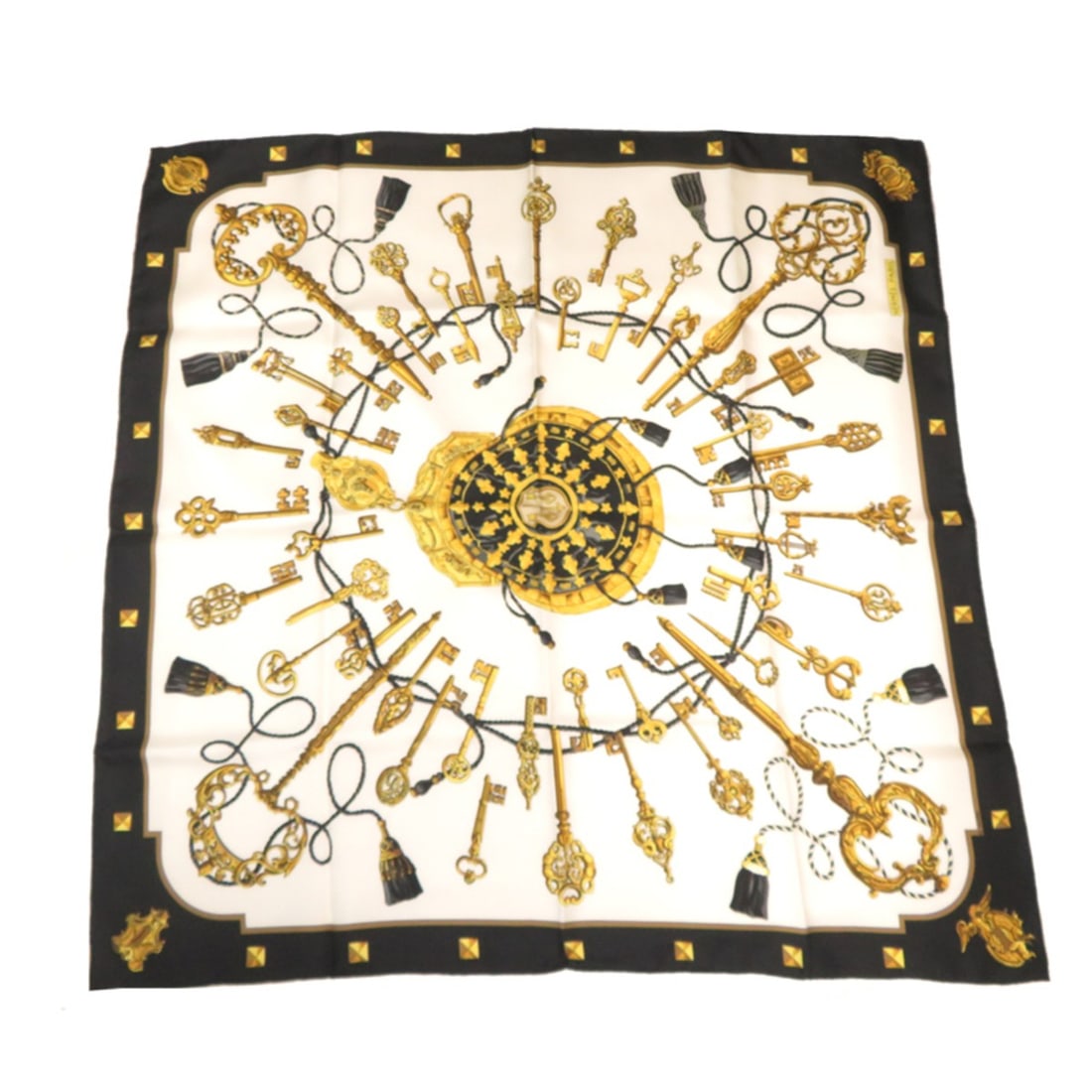 Hermes Carre 90 Women's Scarf/Muffler, 100% Silk, Multicolor: --- Catalog ---Category: SizeSize (LxW): 88cm x 88cm / 34.64'' x 34.64''Category: DesignType: ScarfColor: Multi-colorGender: WomenMaterial: Silk Category: GeneralBrand: Hermes--- Item List ---Section: