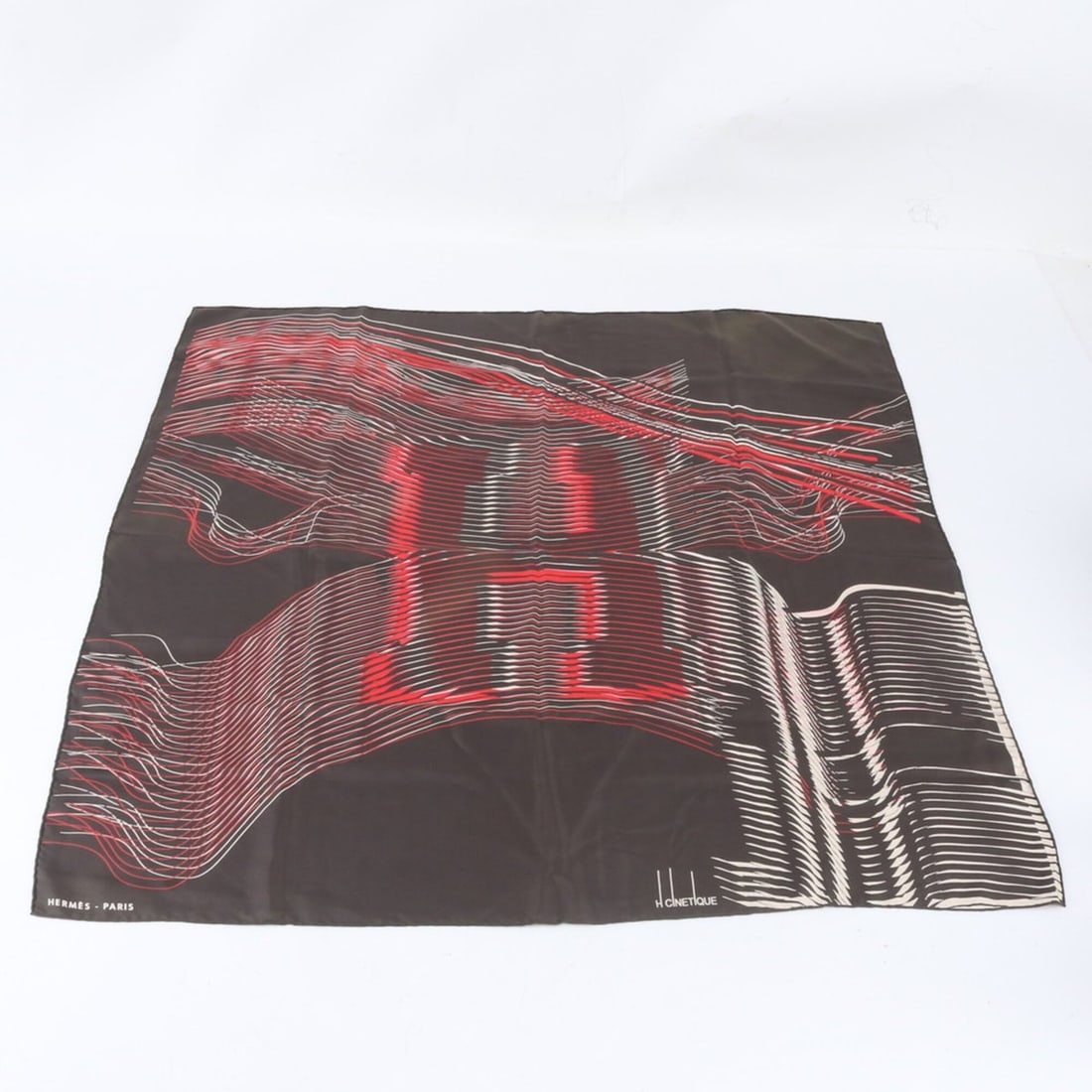 Hermes Carre 90 H CINETIQUE (with tag) 100% Silk Scarf/Muffler for Women: --- Catalog ---Category: SizeSize (LxW): 90cm x 89cm / 35.43'' x 35.03''Category: DesignType: ScarfColor: Brown, Red colorGender: WomenMaterial: Silk Category: GeneralBrand: HermesCountry of Origin: F