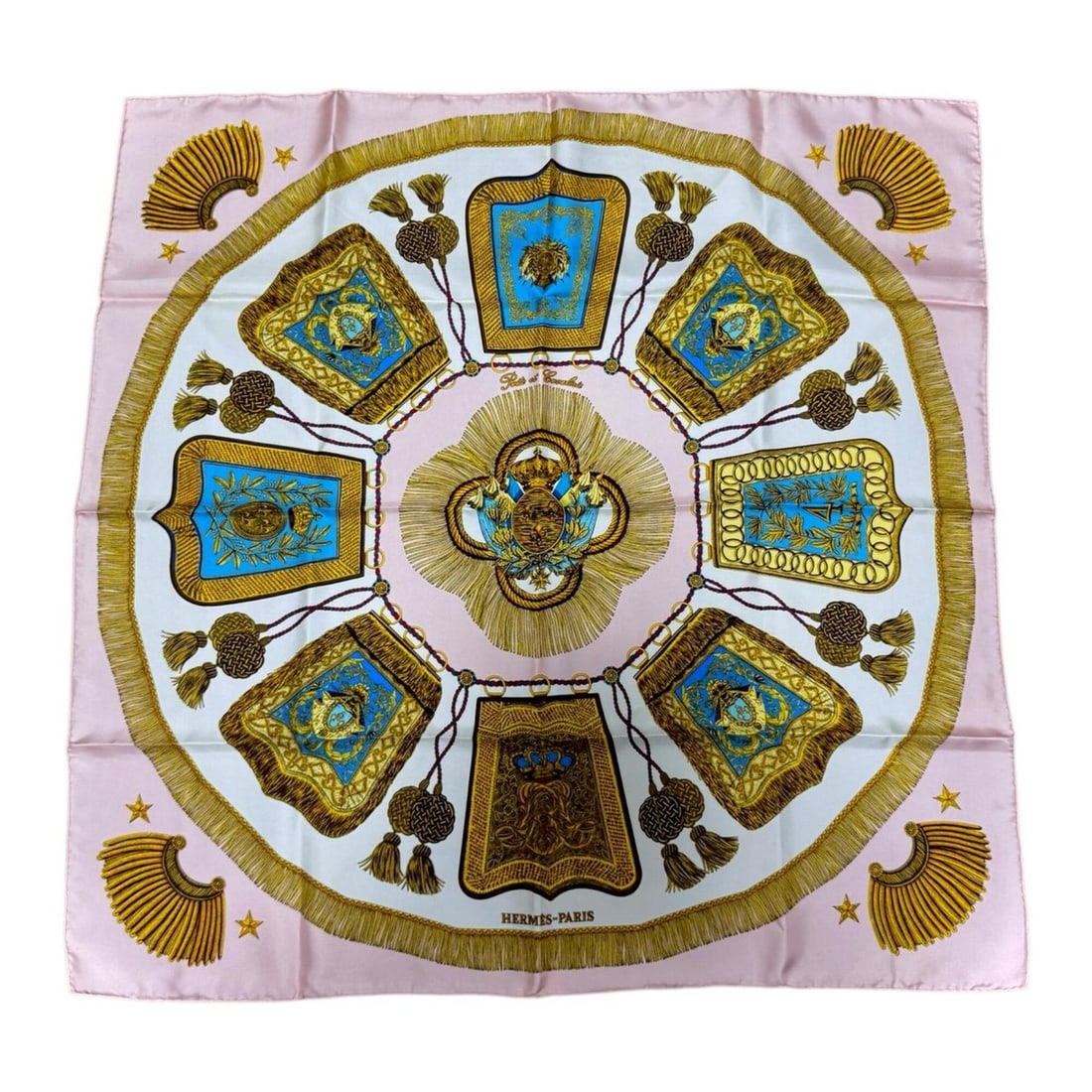 Hermes Carre 90 POSTE ET CAVALERIE scarf/muffler with saber embellishment for women. (1 of 13)
