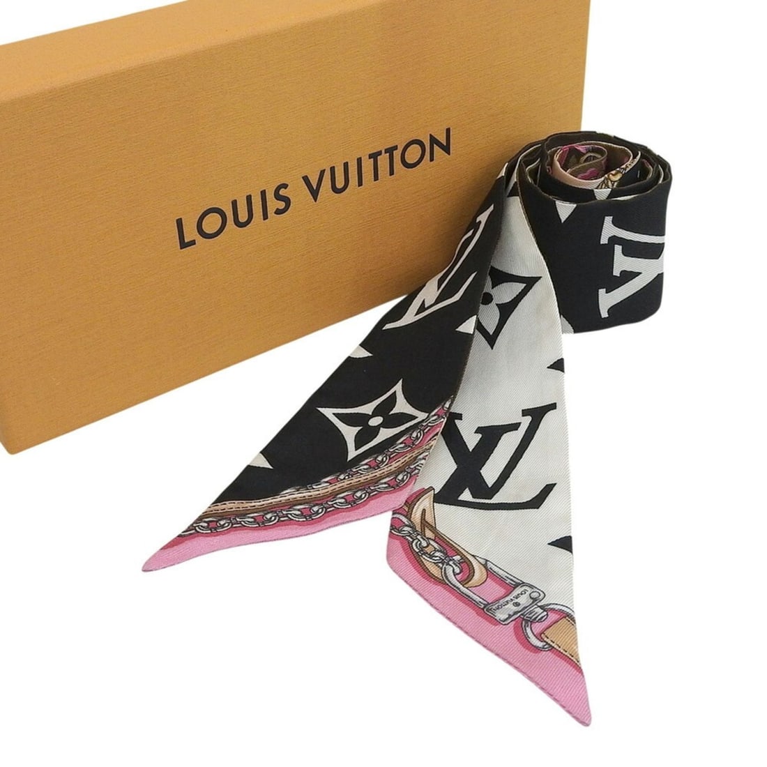 Louis Vuitton Monogram Bandeau BB Ultimate M76676 Scarf Muffler Silk Noir: --- Catalog ---Category: DesignType: ScarfColor: Black, NoirGender: WomenMaterial: Silk Category: GeneralMPN: M76676Brand: Louis Vuitton--- Item List ---Section: ConditionRanking: Rank AB Used - Trace