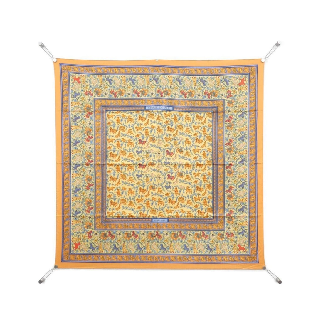 Hermes CHASSE EN INDE Carre Scarf Muffler: --- Catalog ---Category: SizeSize (LxW): 90cm x 90cm / 35.43'' x 35.43''Category: DesignType: ScarfColor: OrangeGender: Women,MenMaterial: Silk Category: GeneralBrand: Hermes--- Item List ---Section: 