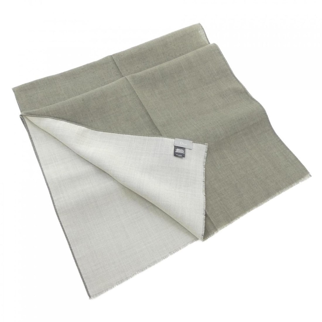 Christian Dior Dior scarf: --- Catalog ---Category: SizeSize (LxW): 1.78m x 44.5cm / 70.07'' x 17.51''Category: DesignType: StoleColor: KhakiGender: MenCategory: GeneralBrand: Christian Dior--- Item List ---Section: