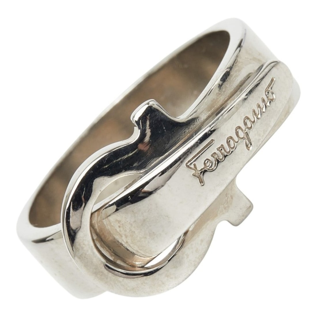 Salvatore Ferragamo Gancini Scarf Ring, Silver Metal, Women's: --- Catalog ---Category: DesignType: Scarf ringColor: SilverGender: WomenMaterial: Metal Category: GeneralBrand: Salvatore Ferragamo--- Item List ---Section: ConditionRanking: Rank AB Used - Traces of