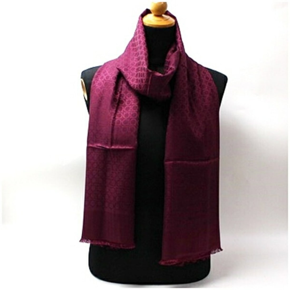 Unused Salvatore Ferragamo Silk Wool Rectangular Stole/Scarf in Wine Red with Gancini Design -: --- Catalog ---Category: SizeSize (LxW): 1.8m x 72cm / 70.86'' x 28.34''Category: DesignType: StoleColor: Red colorGender: Men,WomenMaterial: Silk , Wool Category: GeneralBrand: Salvatore