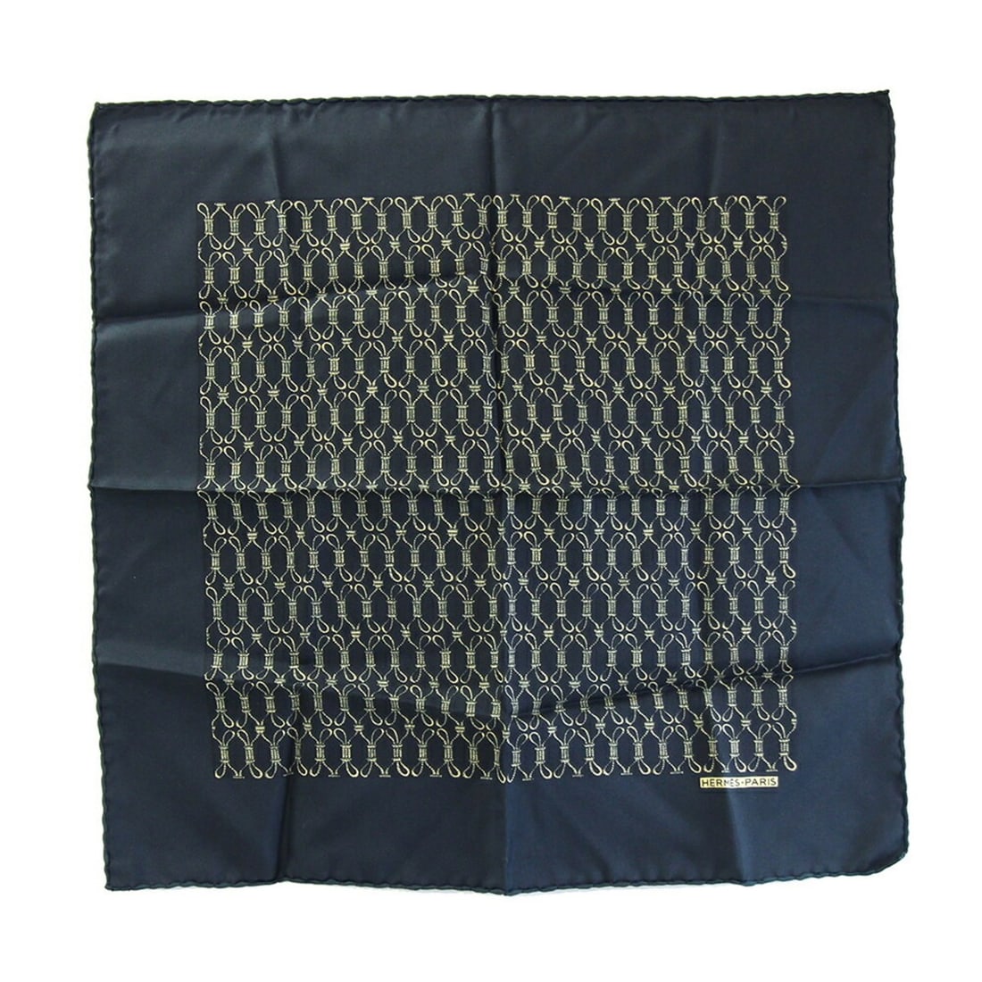 Hermes Scarf/Muffler, Carre 42, Black, 100% Silk, Petit Carre, Pocket Square, Women's HERMES: --- Catalog ---Category: SizeSize (LxW): 42cm x 42cm / 16.53'' x 16.53''Category: DesignType: ScarfColor: BlackGender: WomenMaterial: Silk 100%Category: GeneralBrand: Hermes--- Item List ---Section: C