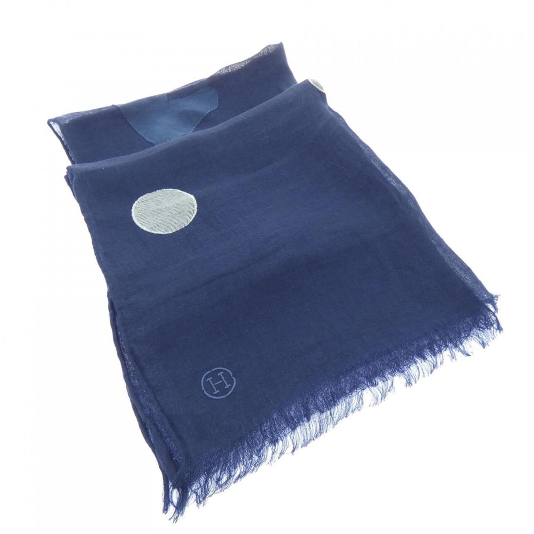 Hermes HERMES So H394831T Scarf: --- Catalog ---Category: SizeSize (LxW): 1.94m x 68cm / 76.37'' x 26.77''Category: DesignType: StoleColor: NavyGender: MenCategory: GeneralMPN: H394831TBrand: Hermes--- Item List ---Section: Condition