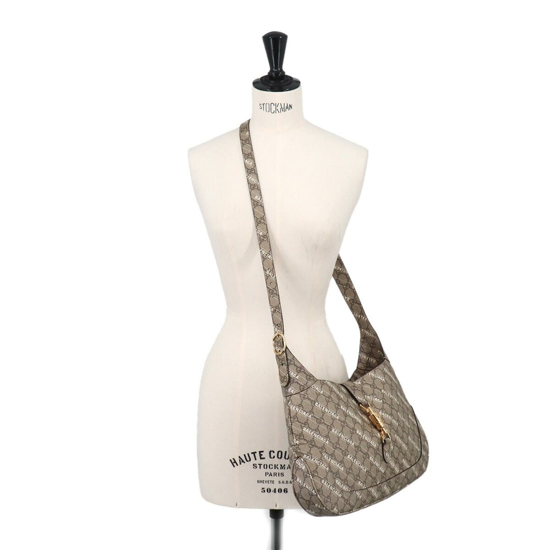 HERMES Triangle Géant Scarf/Muffler D4 - 10