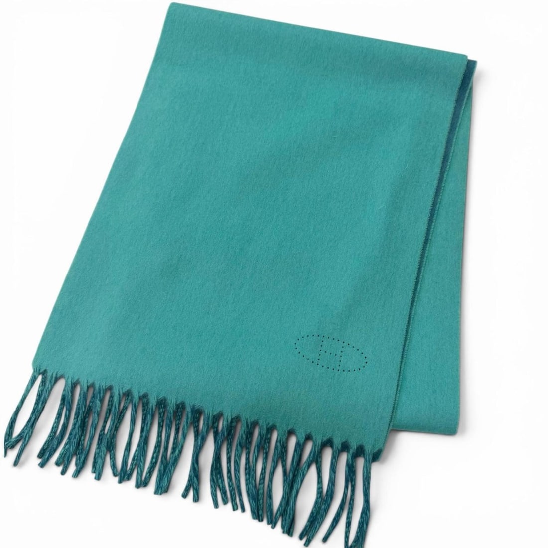 HERMES 100% Cashmere Perforated H Logo Fringe Scarf/Shawl, Turquoise Blue, Made in Italy, Men's: --- Catalog ---Category: SizeSize (LxW): 1.52m x 29cm / 59.84'' x 11.41''Category: DesignType: StoleColor: TurquoiseGender: MenMaterial: Cashmere Category: GeneralBrand: HermesCountry of Origin: Italy