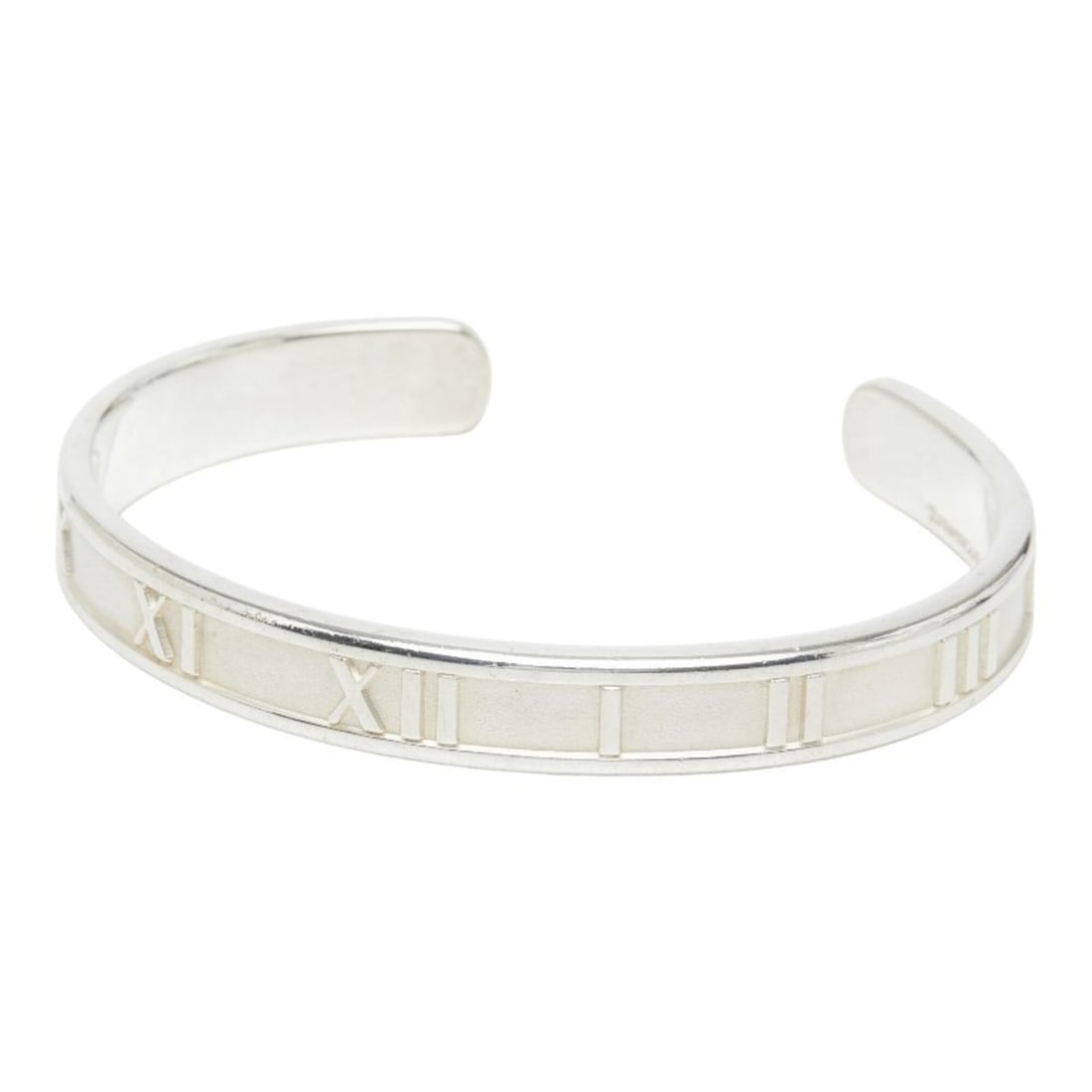 Tiffany & Co. Atlas Bangle Bracelet, SV925 Silver, Women's.: --- Catalog ---Category: SizeLength: 15cm / 5.9''Category: DesignType: BangleGender: WomenMaterial: Silver 925Category: GeneralBrand: Tiffany--- Item List ---Section: ConditionRanking: Rank AB Used - 