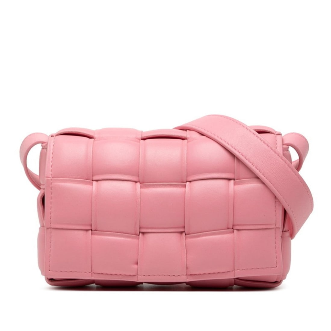 Bottega Veneta Maxi Intrecciato Padded Cassette Crossbody Shoulder Bag, Pink Leather, Women's: --- Catalog ---Category: SizeSize (HxWxD): 12cm x 18cm x 4cm / 4.72'' x 7.08'' x 1.57''Category: DesignType: Shoulder bagColor: PinkGender: WomenMaterial: Leather Category: GeneralBrand: Bottega Venet
