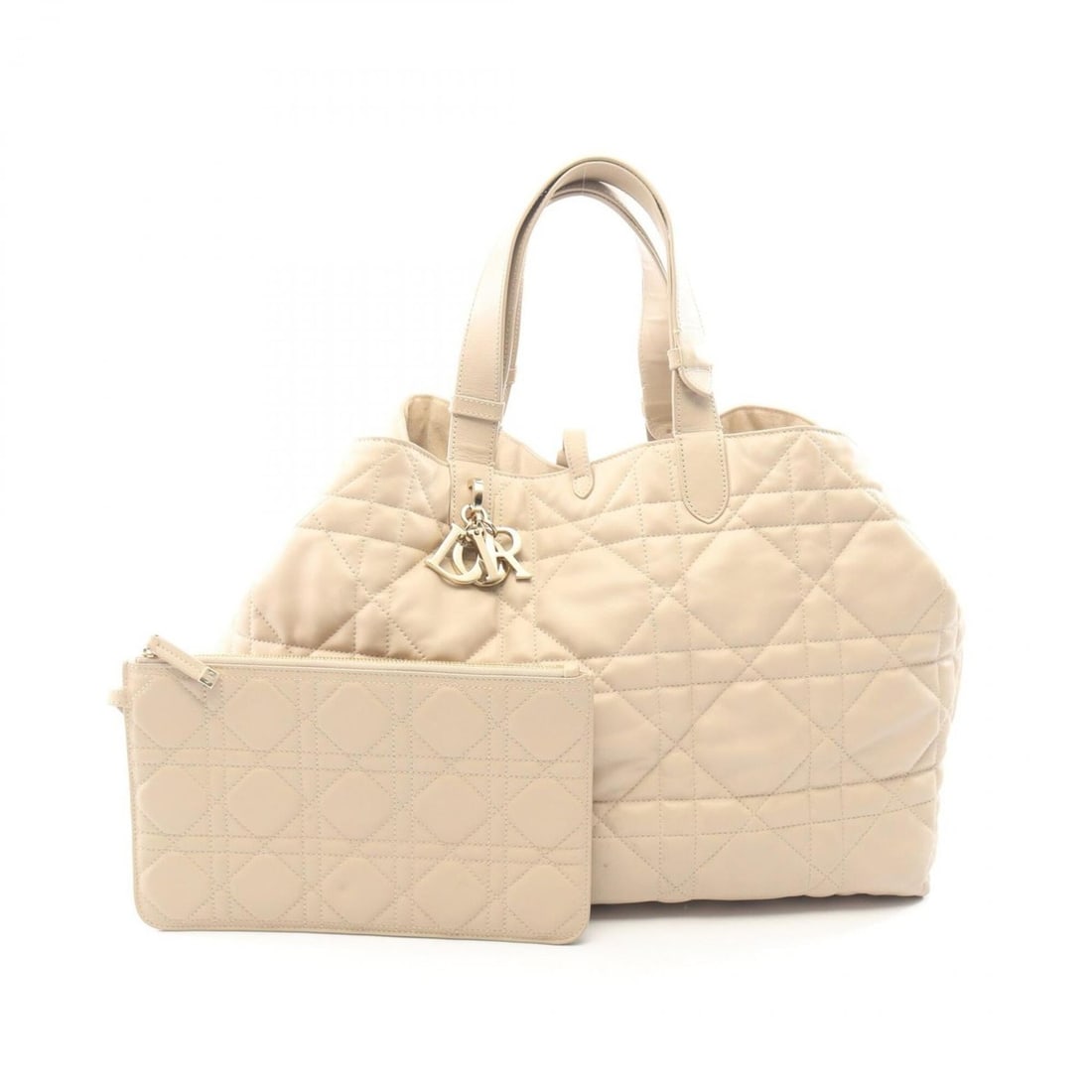 Christian Dior Dior Toujours Large Micro Cannage Tote Bag Handbag Leather Women's Beige M2820OSHJ: --- Catalog ---Category: SizeSize (HxWxD): 27cm x 37cm x 21cm / 10.62'' x 14.56'' x 8.26''Category: DesignType: Handbag, Pouch, Tote bagColor: BeigeGender: WomenMaterial: Leather Category: GeneralMPN: