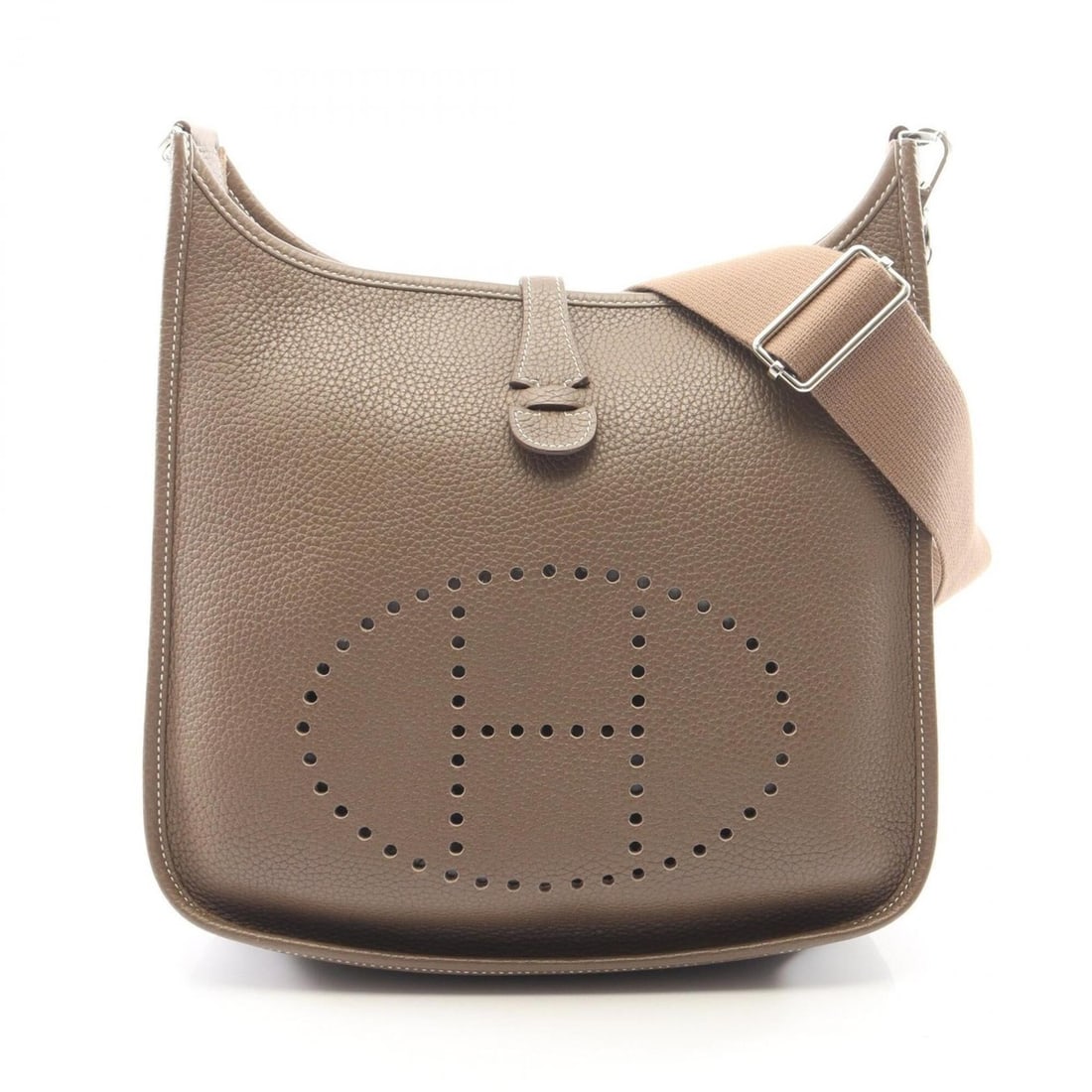 Hermes Evelyne 3 Trois PM Shoulder Bag/Handbag, Leather, Taurillon Clemence, Women's, Gray: --- Catalog ---Category: SizeSize (HxWxD): 26.5cm x 28cm x 7cm / 10.43'' x 11.02'' x 2.75''Category: DesignType: Handbag, Shoulder bagColor: Etoupe gray, GrayGender: WomenMaterial: Taurillon clemence 