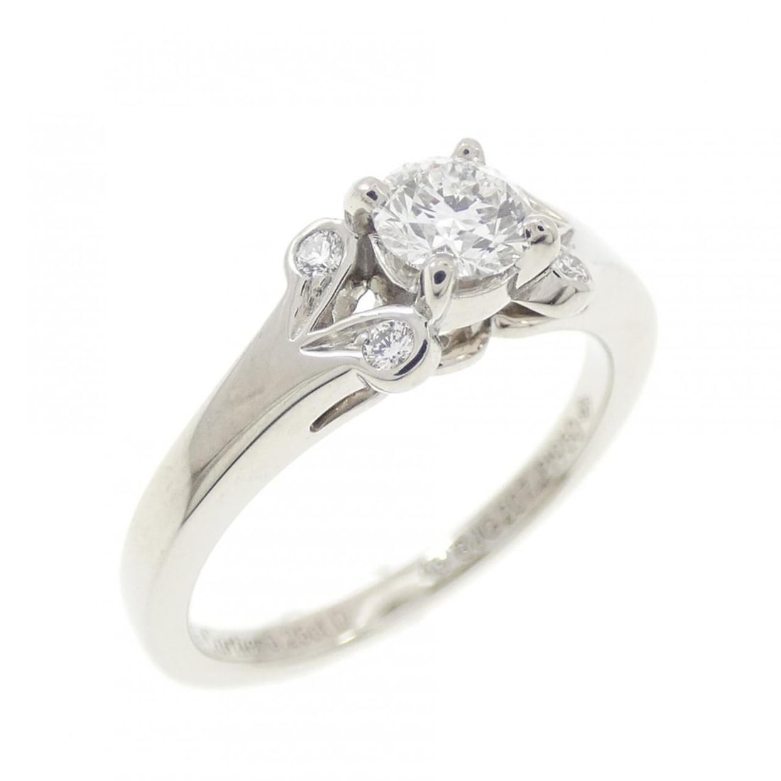 Cartier Ballerina Ring 0.25CT E VS1 3EXT: --- Catalog ---Category: SizeUS Size: 3.5Brand Size: 46Category: DesignType: Band ringColor: PlatinumStone: DiamondGender: WomenClarity: VS1Material: Platinum 950Weight (ct.): 0.25Category: