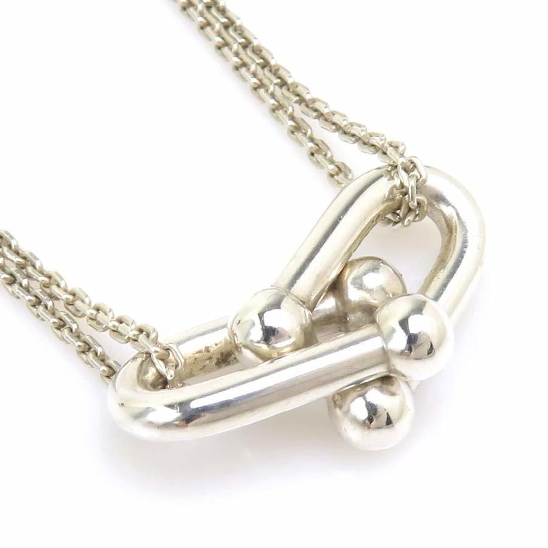 Tiffany & Co. Hardware Double Link Necklace, Sterling Silver 925, Women's, 90265a: --- Catalog ---Category: SizePendant Size: 12mm x 28mm / 0.47'' x 1.1''Neck Circumference: 37.5 cm / 14.76''Category: DesignColor: SilverGender: WomenMaterial: Silver 925Necklace Type: NecklaceCategor